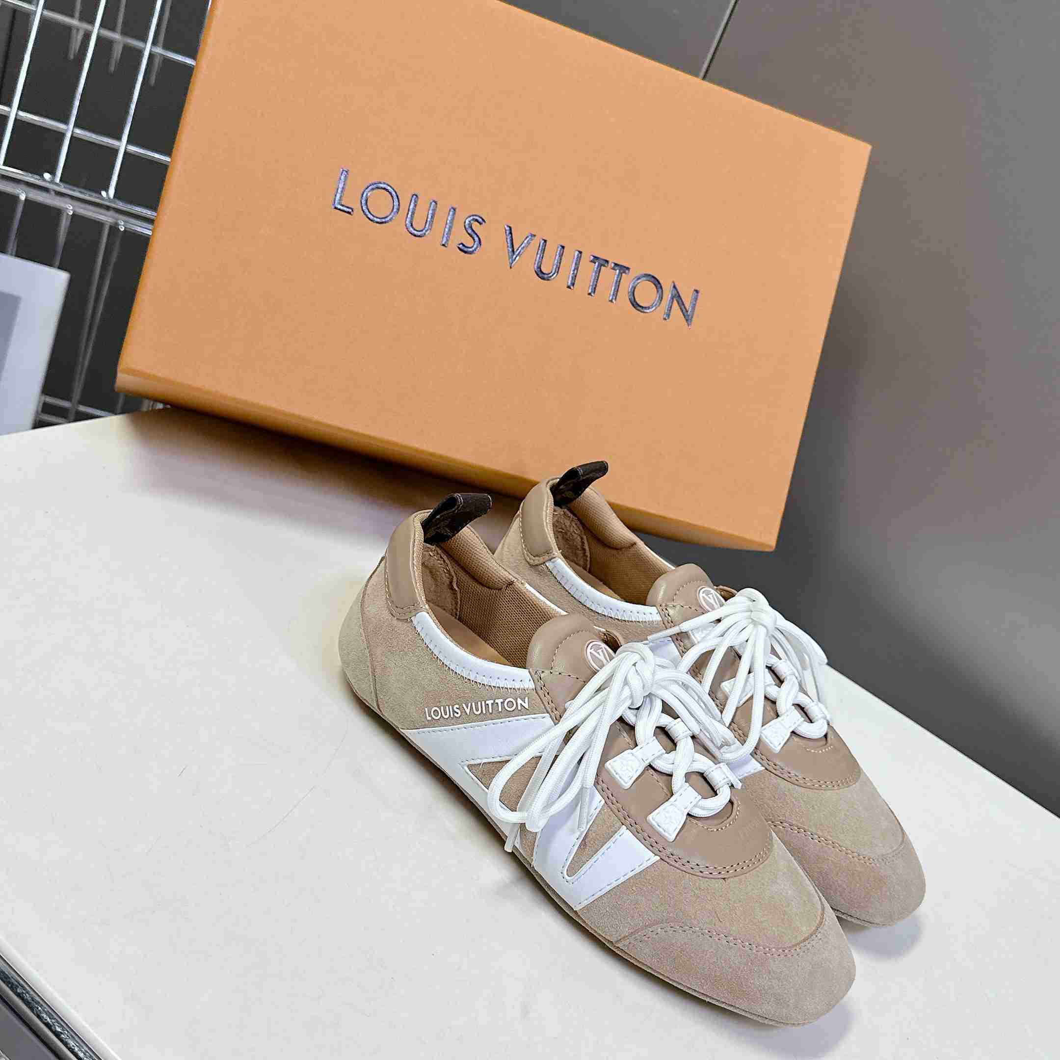  - EUR FASHION