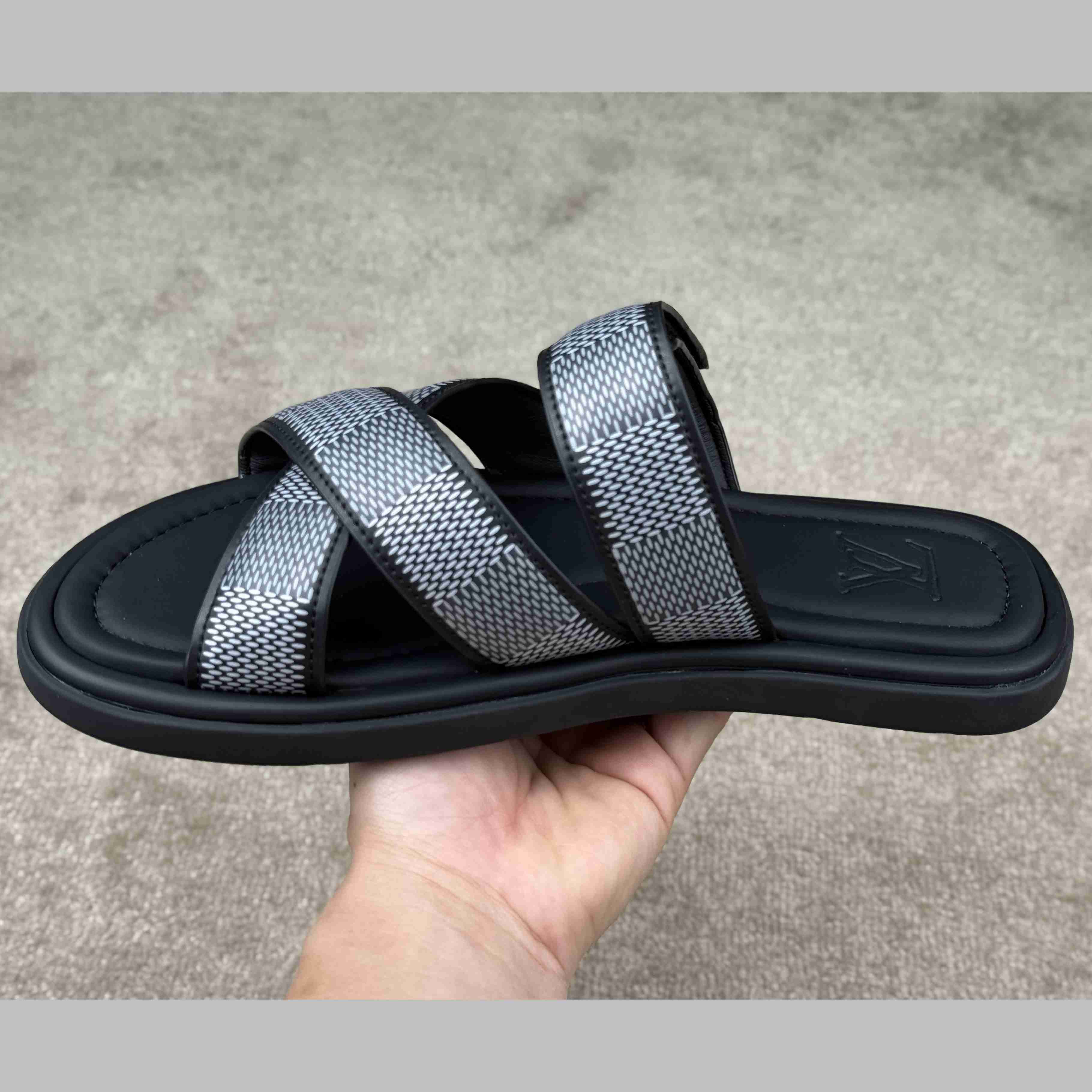 Louis Vuitton LV Venice Mule    1ACRIV - EUR FASHION