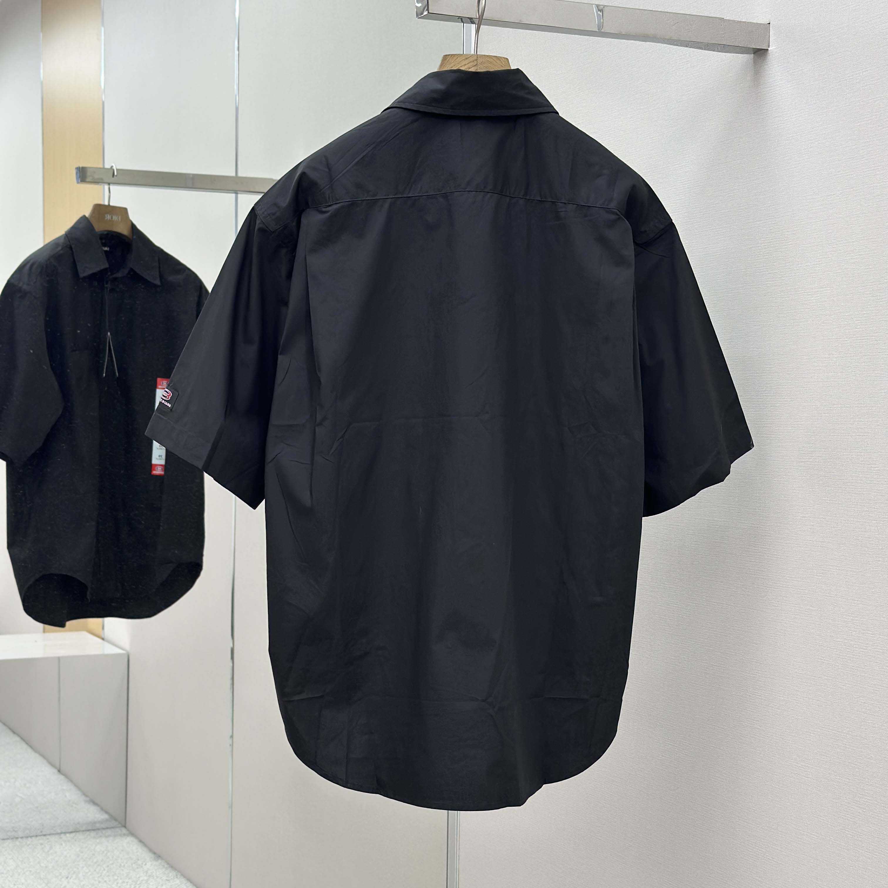Balenciaga Workwear Short Sleeve Large Fit Shirt In Black - EUR FASHION