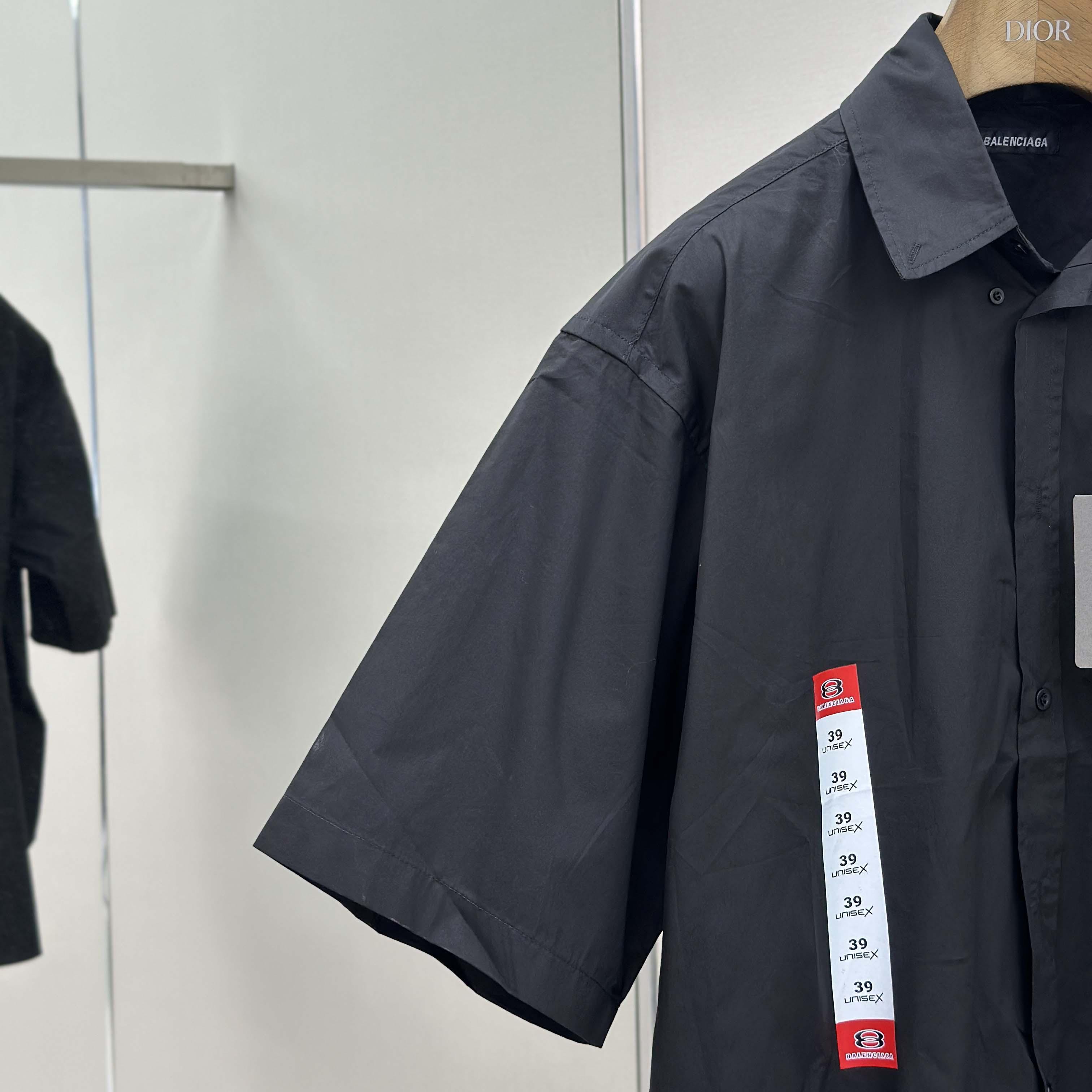 Balenciaga Workwear Short Sleeve Large Fit Shirt In Black - EUR FASHION