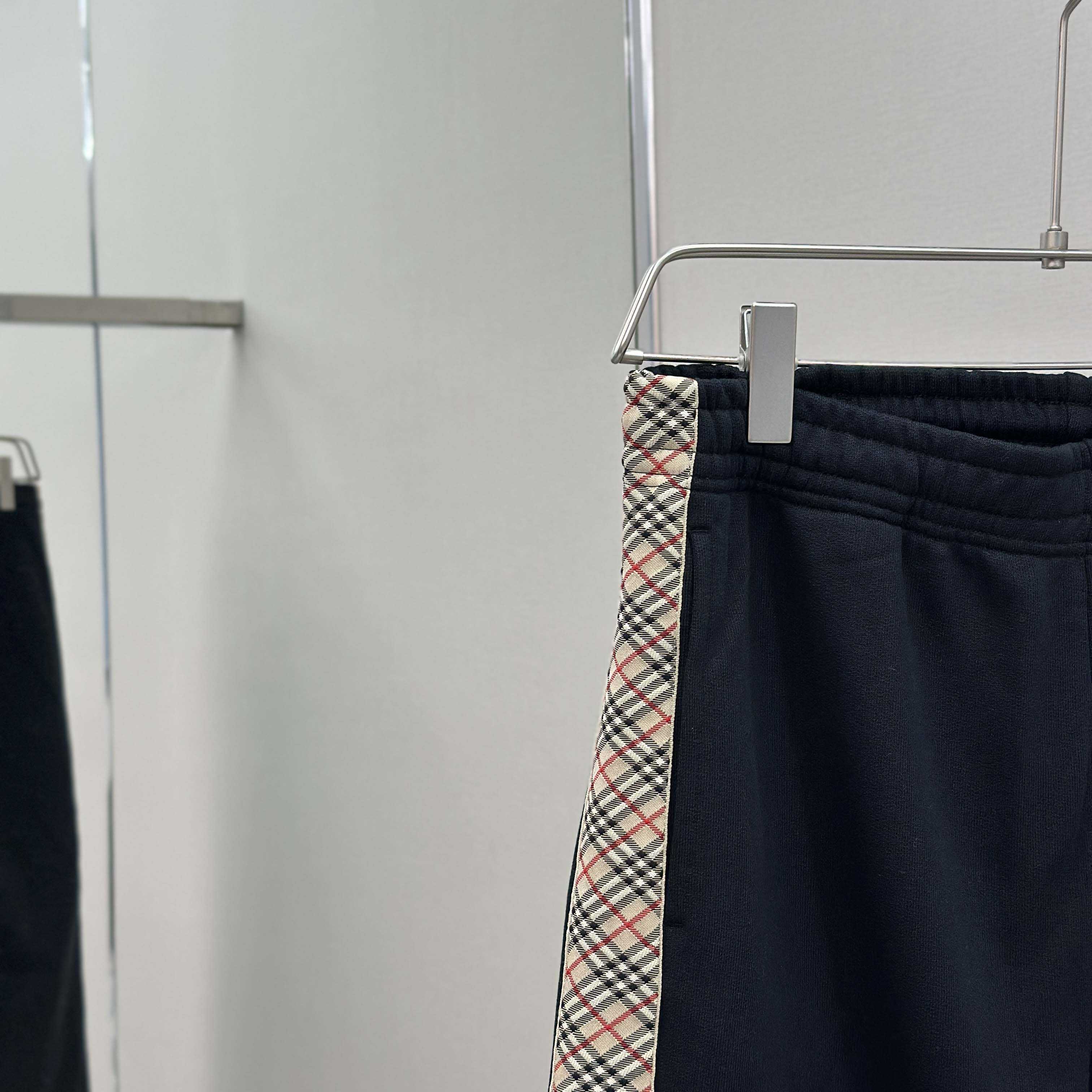 Burberry Check Trim Cotton Jogging Pants - EUR FASHION