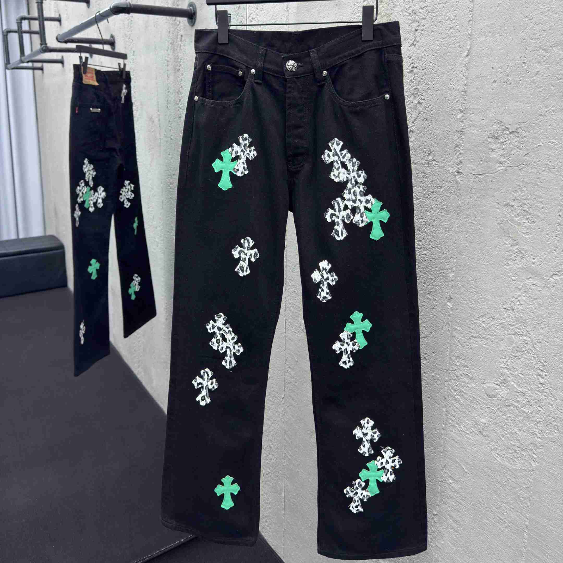  - EUR FASHION