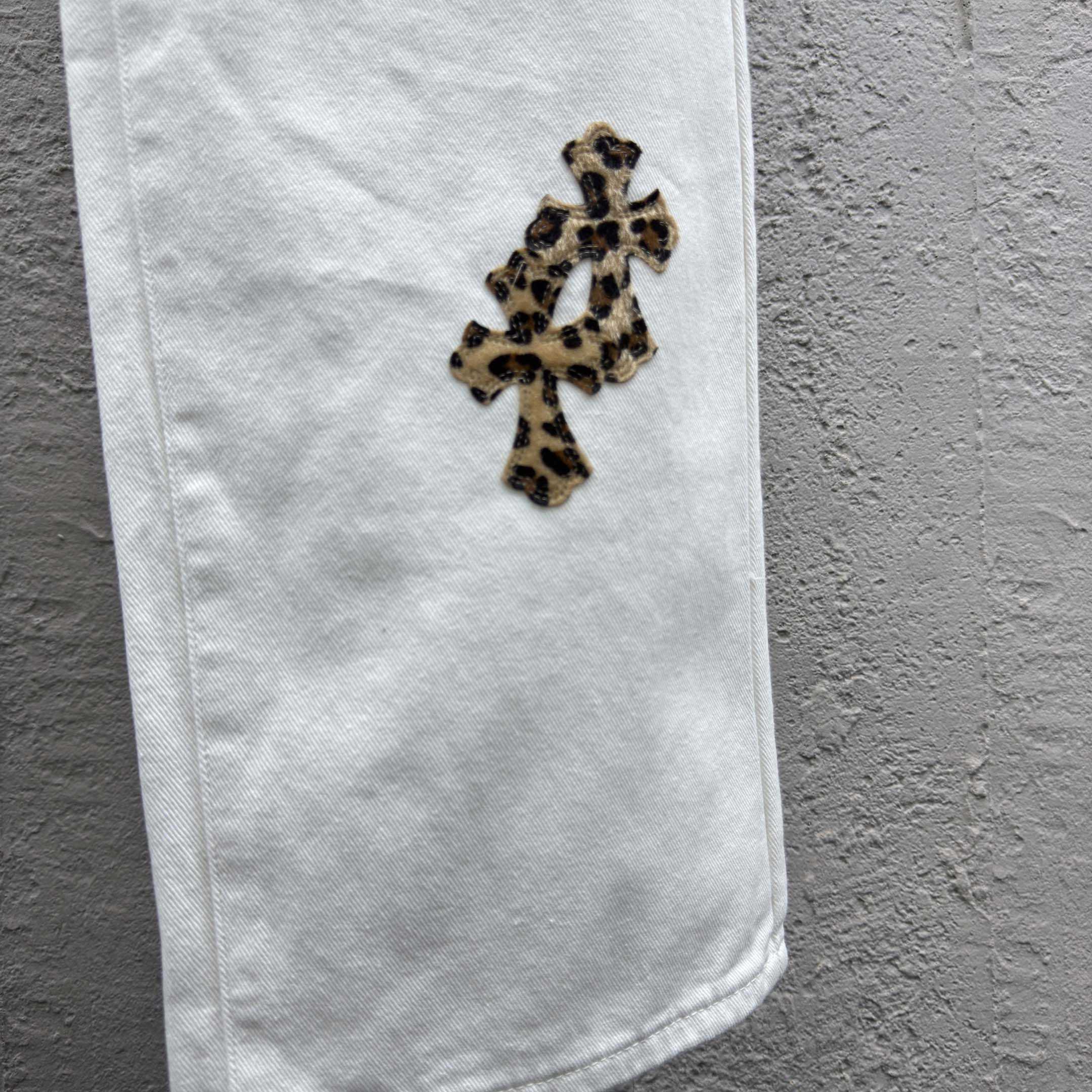 Chrome Hearts Leo Cross Jeans - EUR FASHION