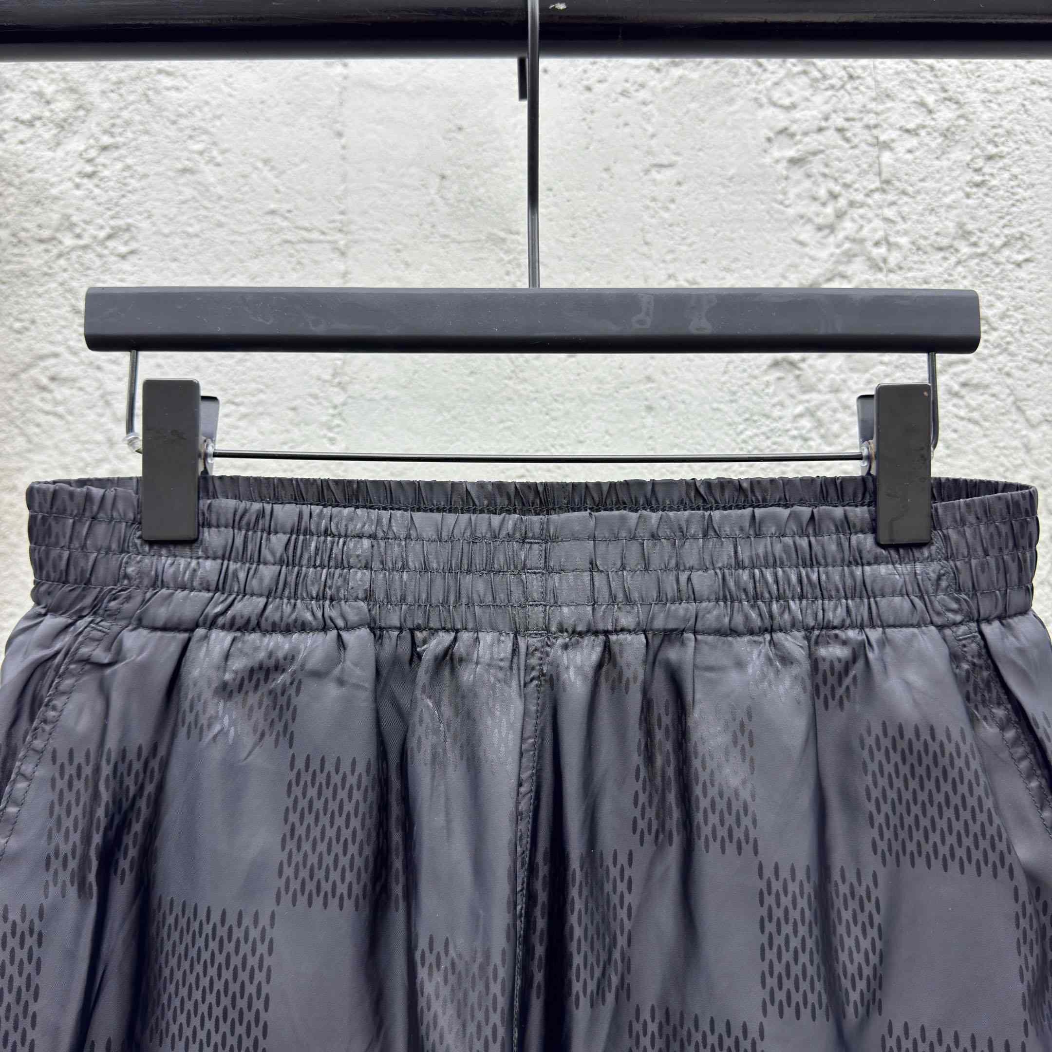 Louis Vuitton Damier Nylon Swim Shorts   1AGJPB - EUR FASHION