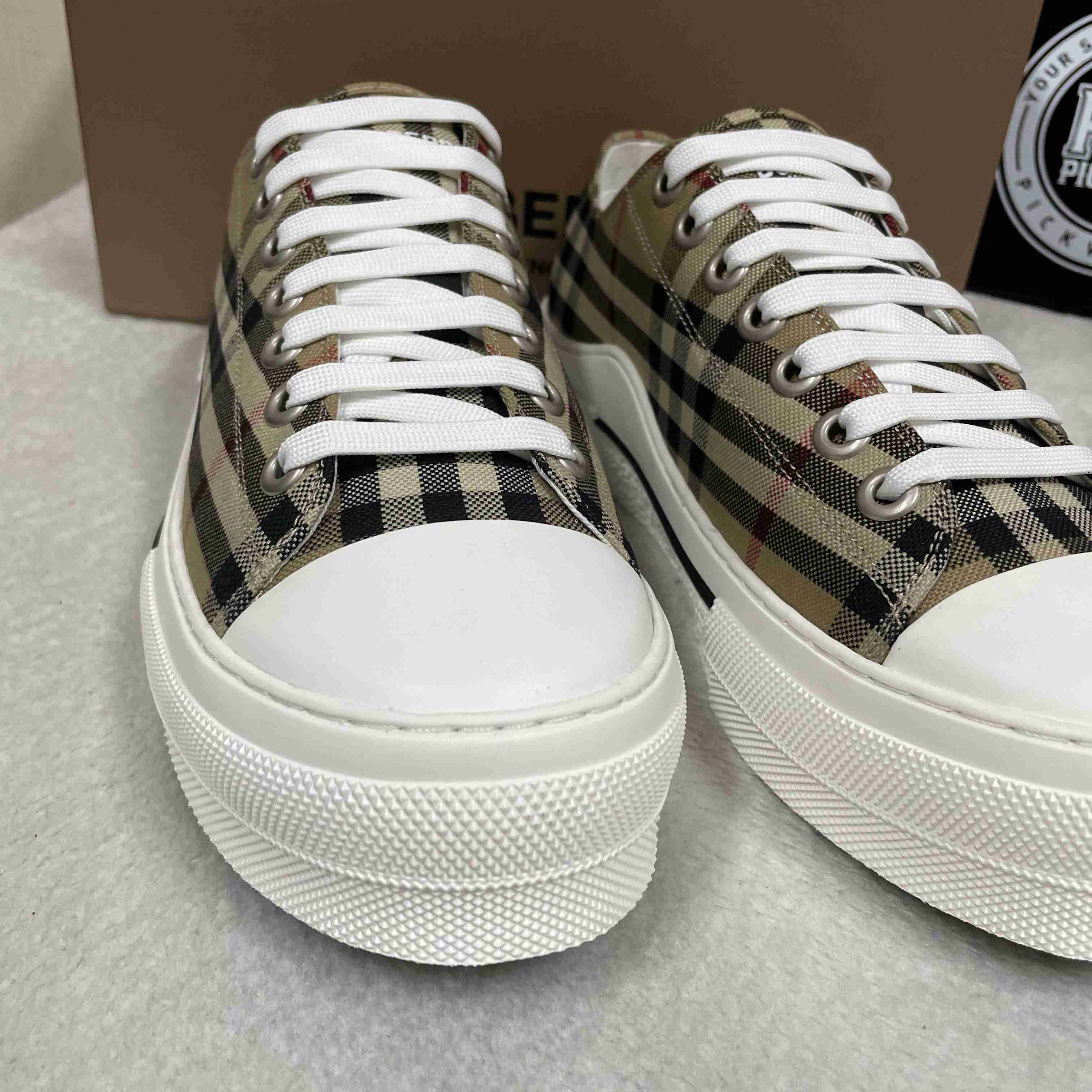 Burberry Check Low Top Sneaker - EUR FASHION