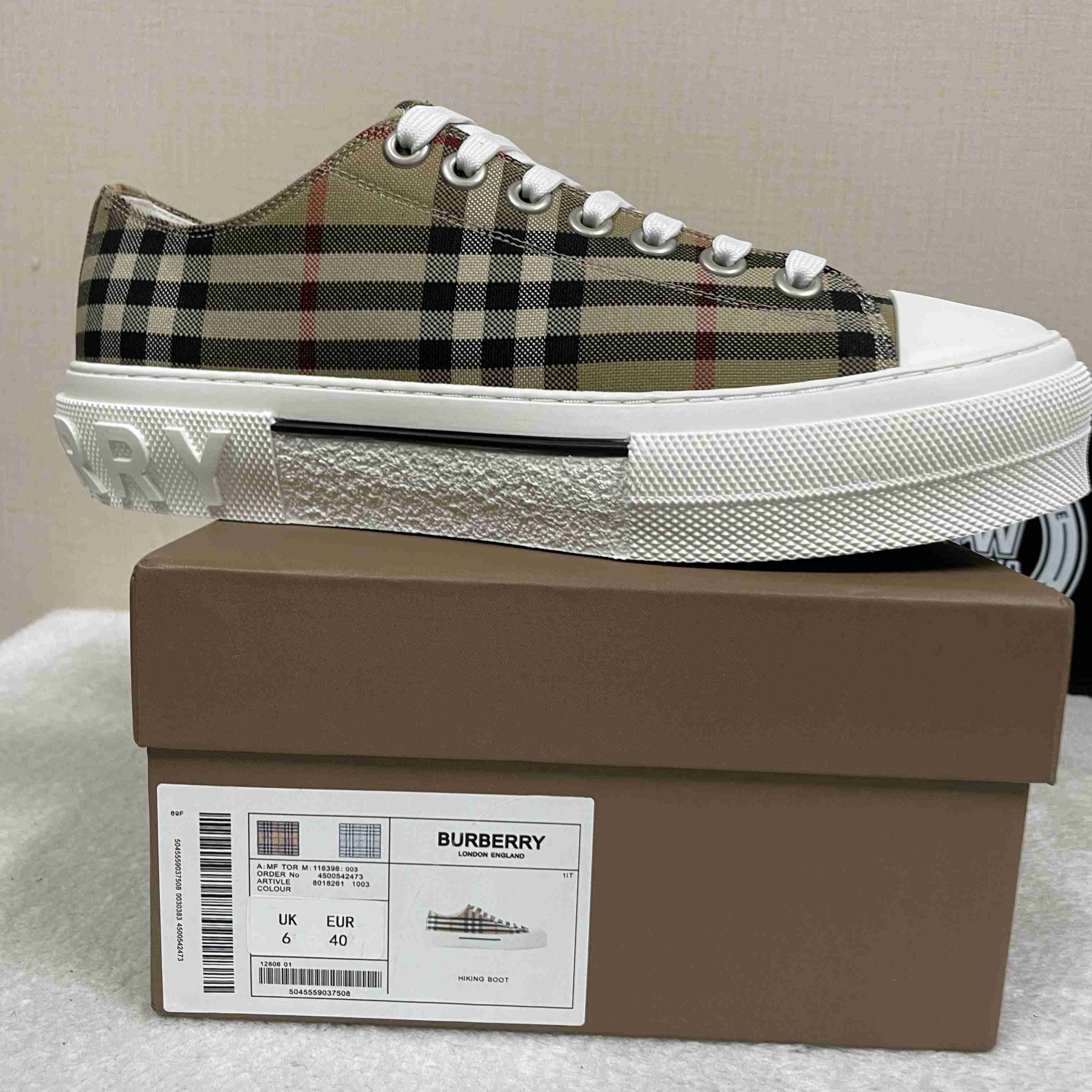 Burberry Check Low Top Sneaker - EUR FASHION