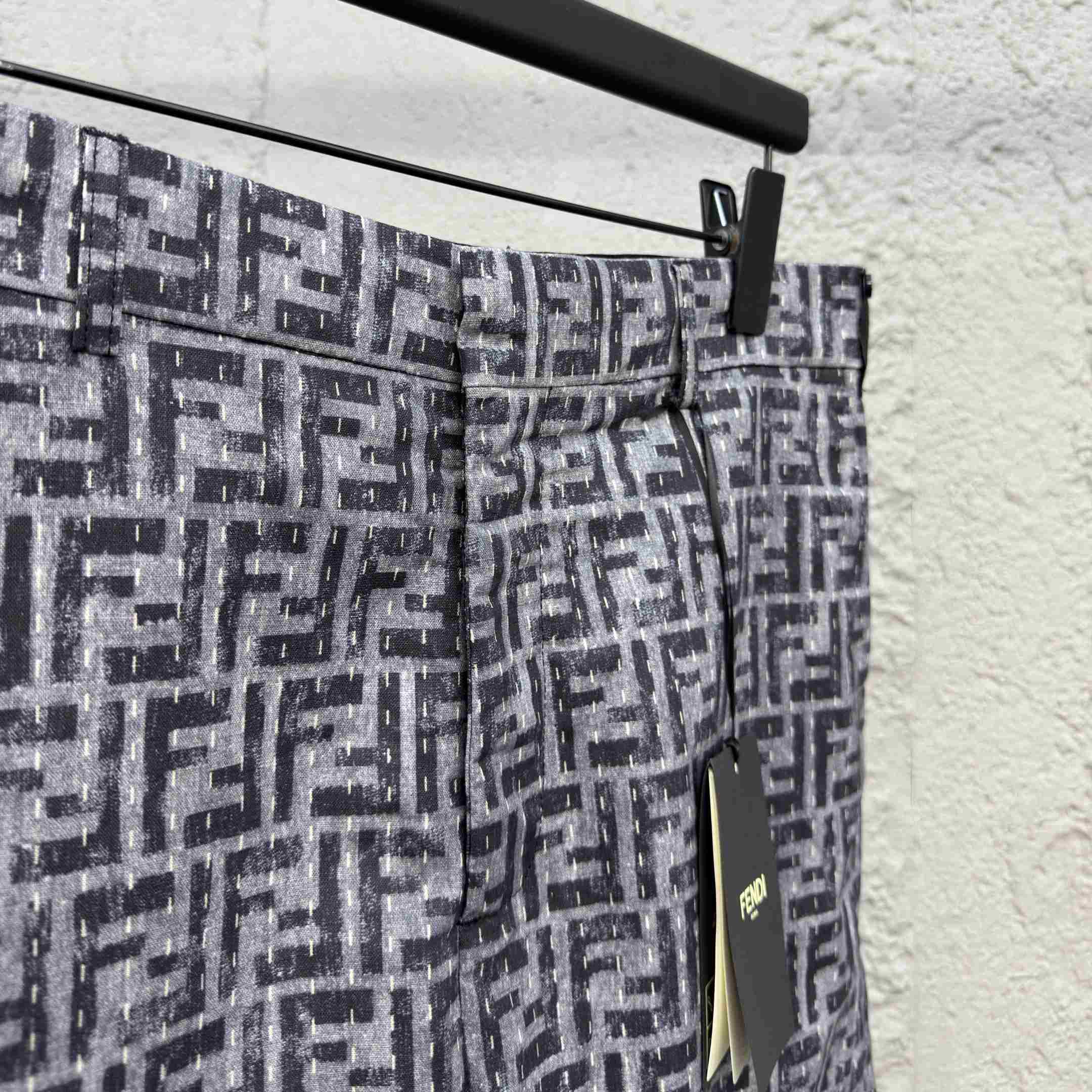 Fendi Bermudas  - EUR FASHION