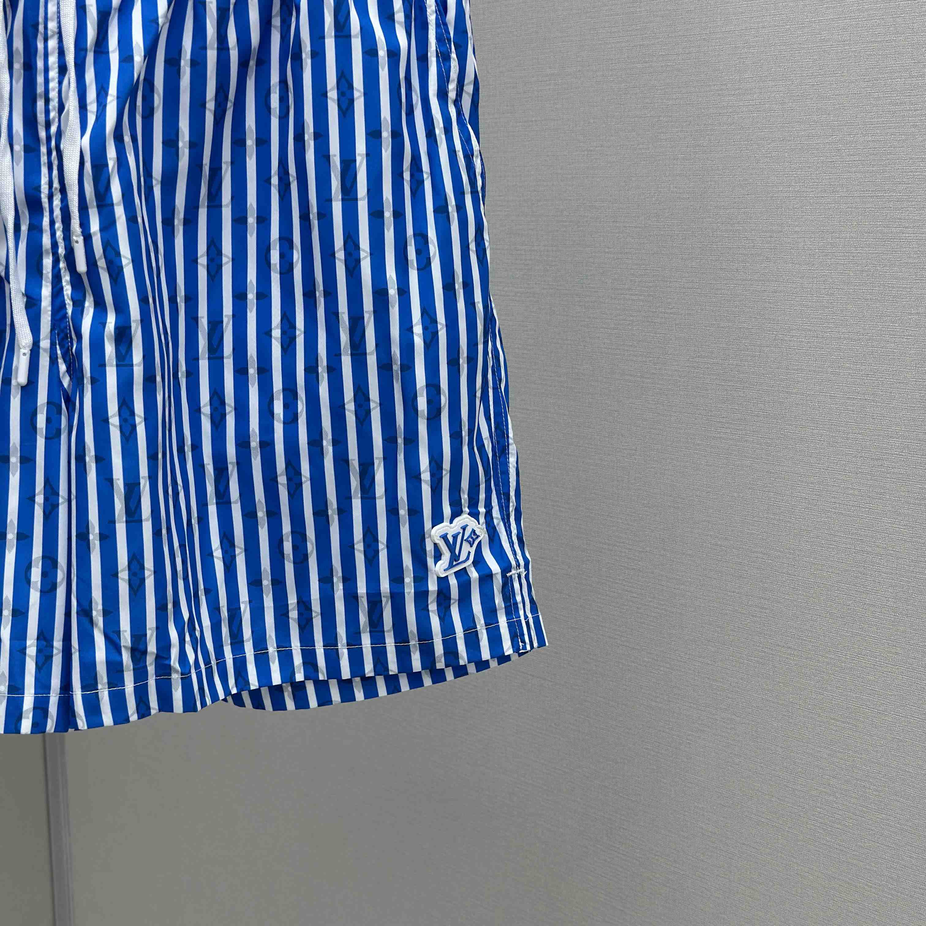 Louis Vuitton Monogram Striped Swim Shorts   1AHVZF - EUR FASHION