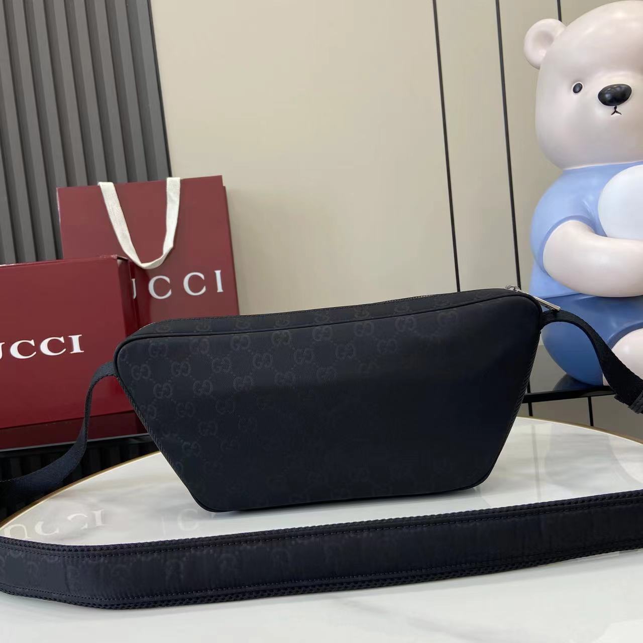 Gucci Nexus Large Slingbag - EUR FASHION