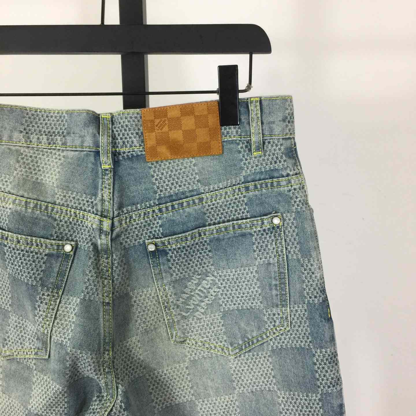 Louis Vuitton Damier 3D Light Denim Shorts   1AHVDS - EUR FASHION
