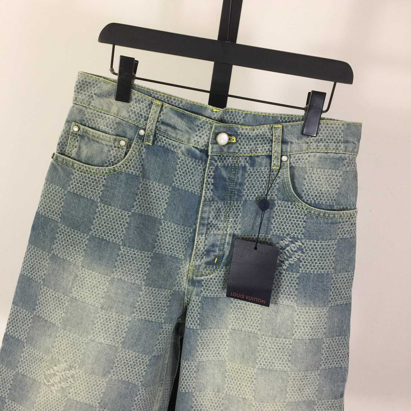 Louis Vuitton Damier 3D Light Denim Shorts   1AHVDS - EUR FASHION