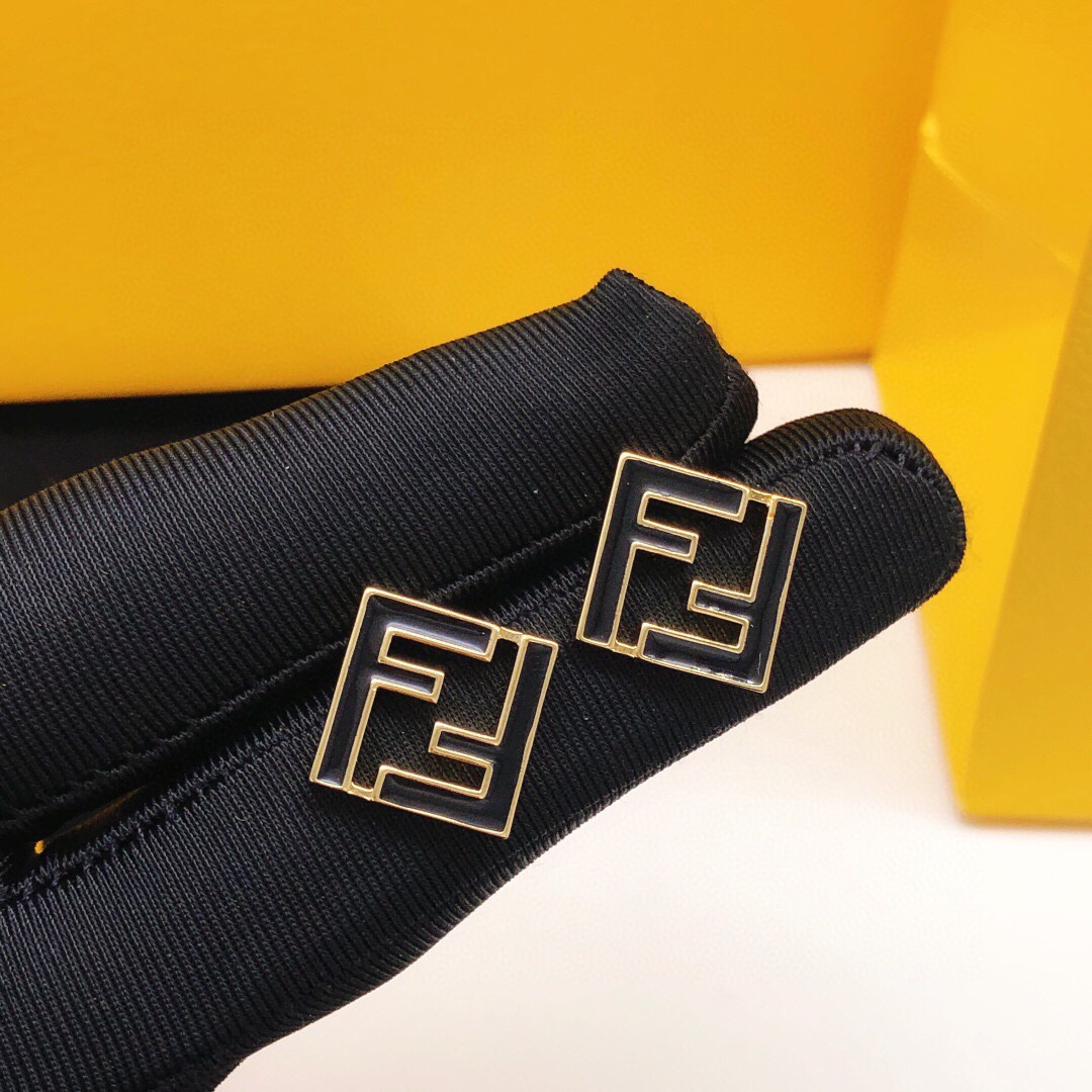 Fendi Earrings  - EUR FASHION