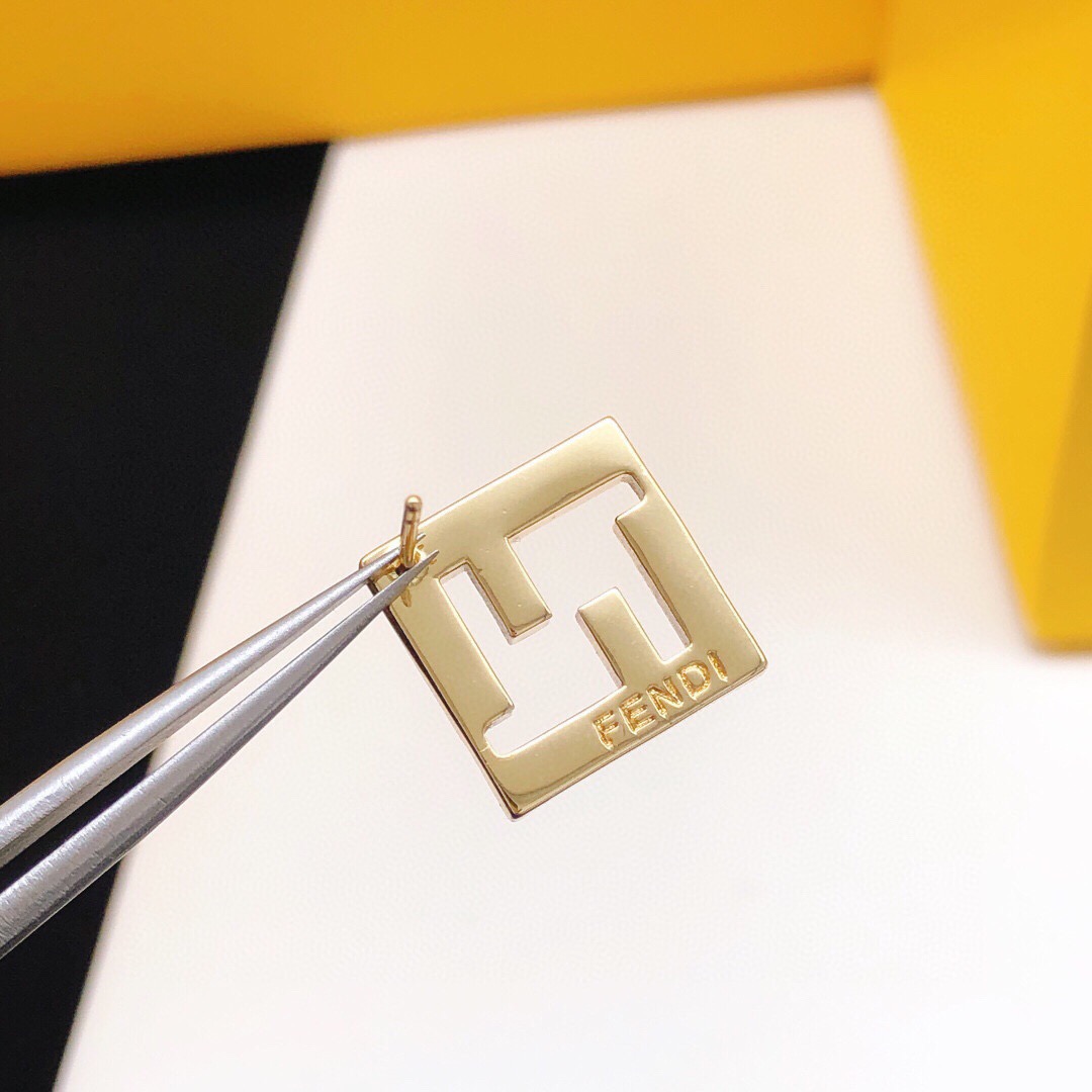 Fendi Earrings  - EUR FASHION