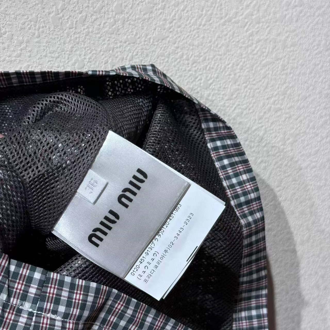 Miu Miu Women's Shorts - EUR FASHION