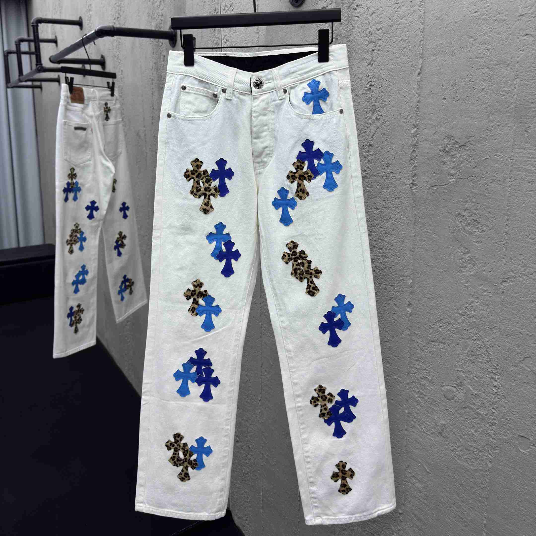 - EUR FASHION
