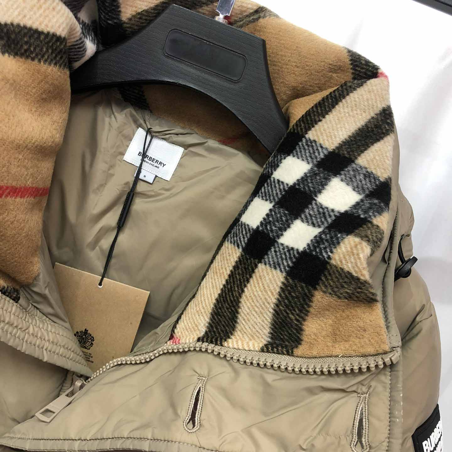 Burberry Logo Appliqué Nylon Puffer Coat yf1220(50% Off Sale) - EUR FASHION