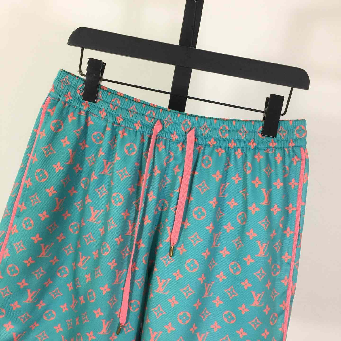 Louis Vuitton Monogram Silk Shorts   1AHVQI - EUR FASHION