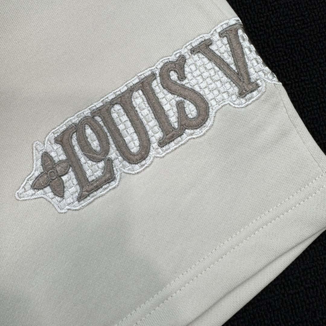Louis Vuitton Embellished Shorts   1AHW38 - EUR FASHION