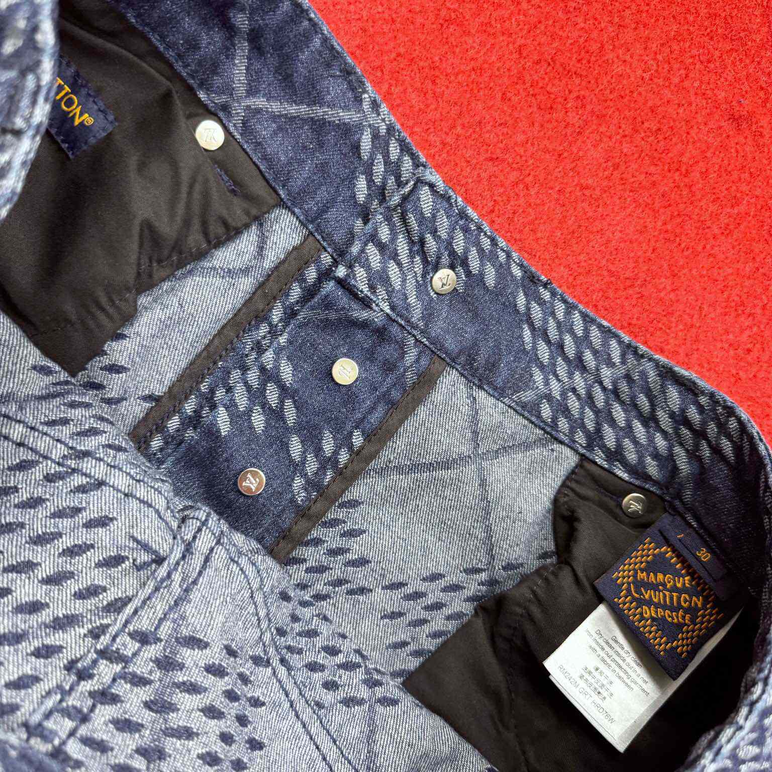 Louis Vuitton Denim Carpenter Shorts    1AGIWB - EUR FASHION