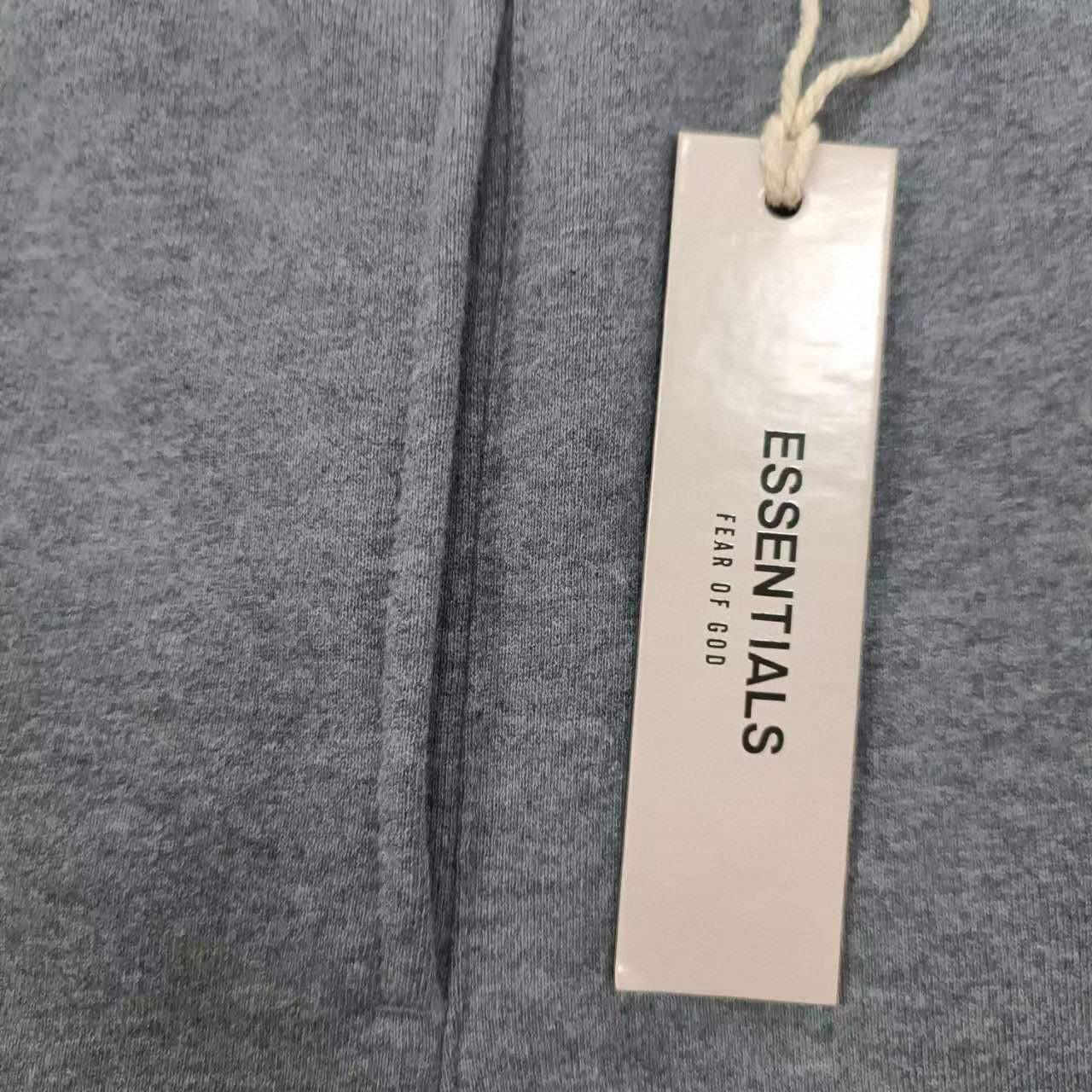 Fear of God Essentials Shorts - EUR FASHION