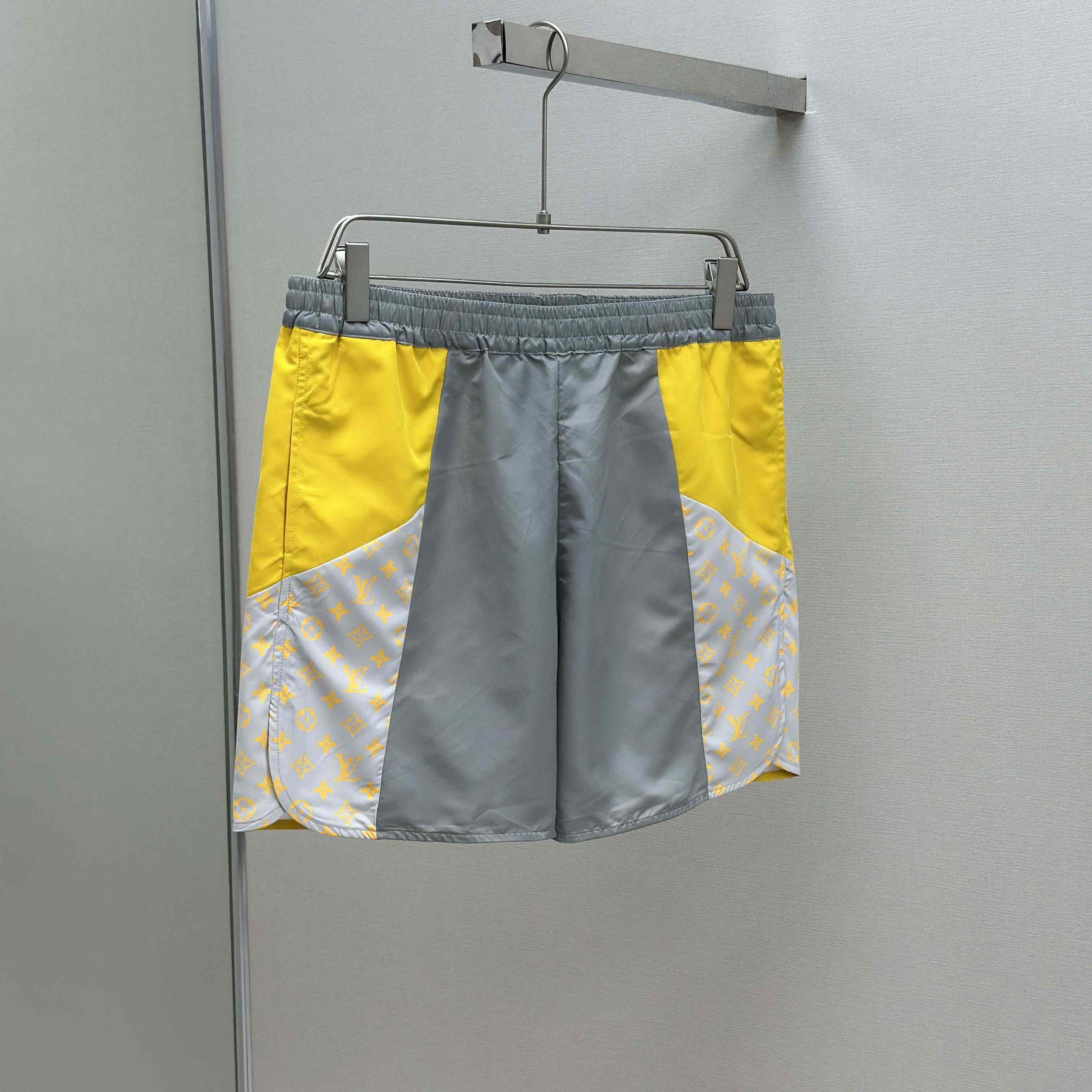 Louis Vuitton Monogram Track Shorts   1AHVQW - EUR FASHION