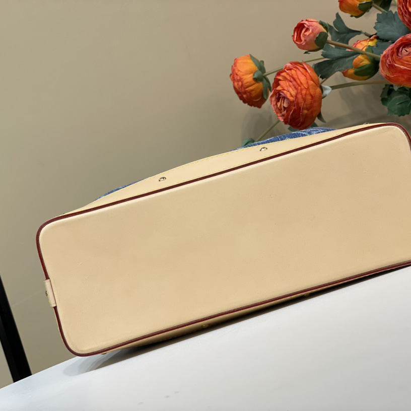 Louis Vuitton LV x TM Cosmetic Pouch GM   M13893 - EUR FASHION