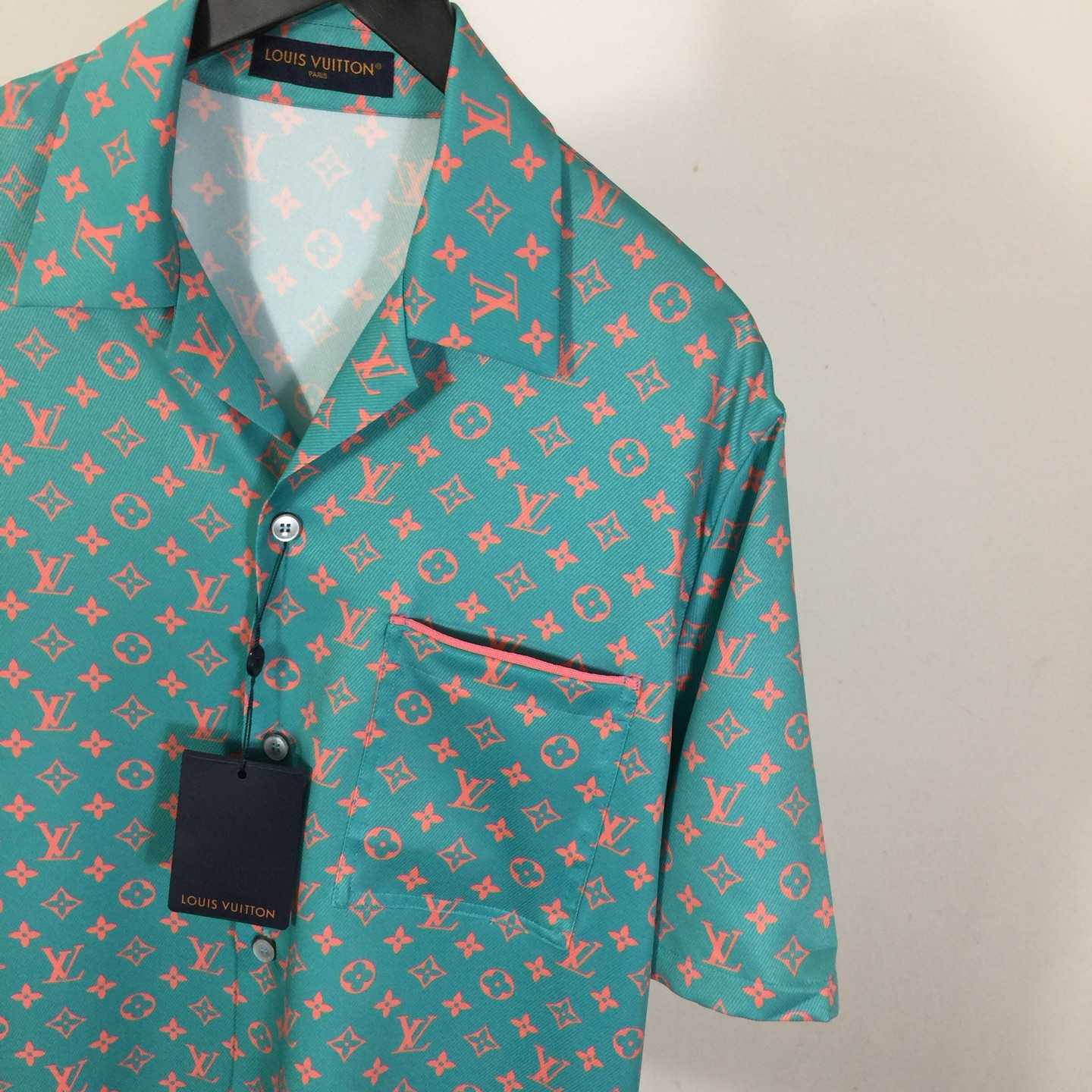 Louis Vuitton Monogram Short-Sleeved Silk Shirt   1AHVU7 - EUR FASHION