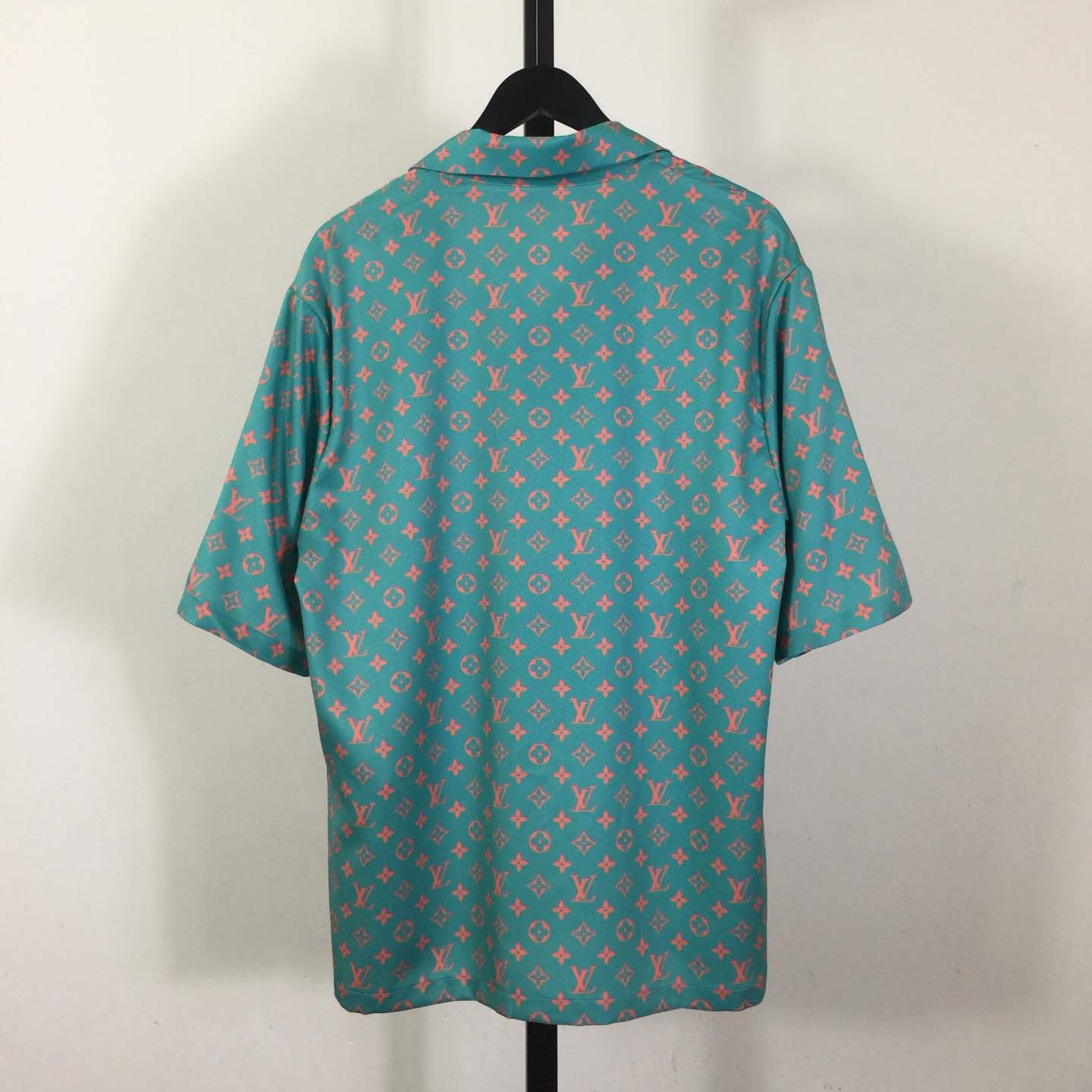 Louis Vuitton Monogram Short-Sleeved Silk Shirt   1AHVU7 - EUR FASHION
