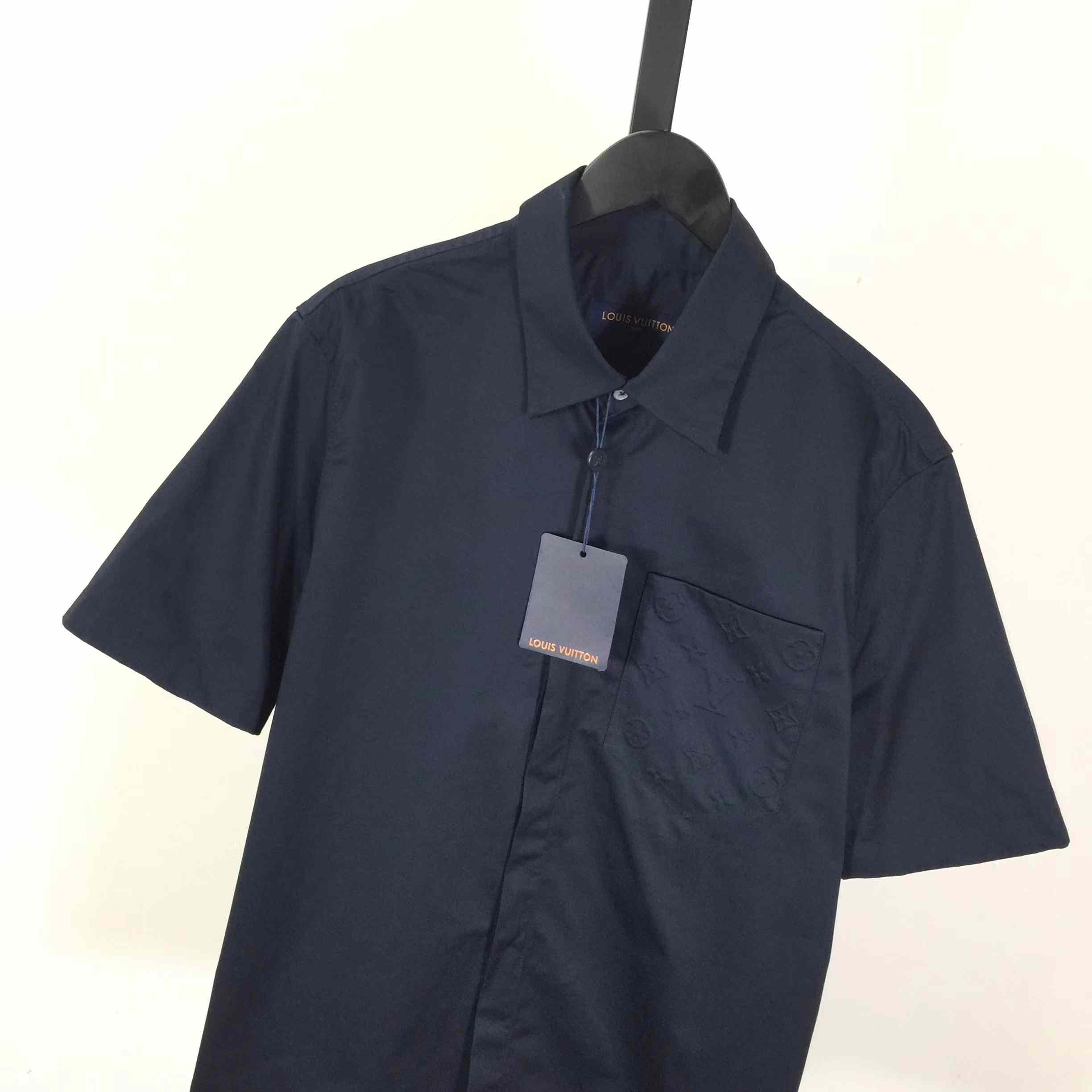 Louis Vuitton Monogram Pocket Short-Sleeved Shirt   1AHVYK - EUR FASHION
