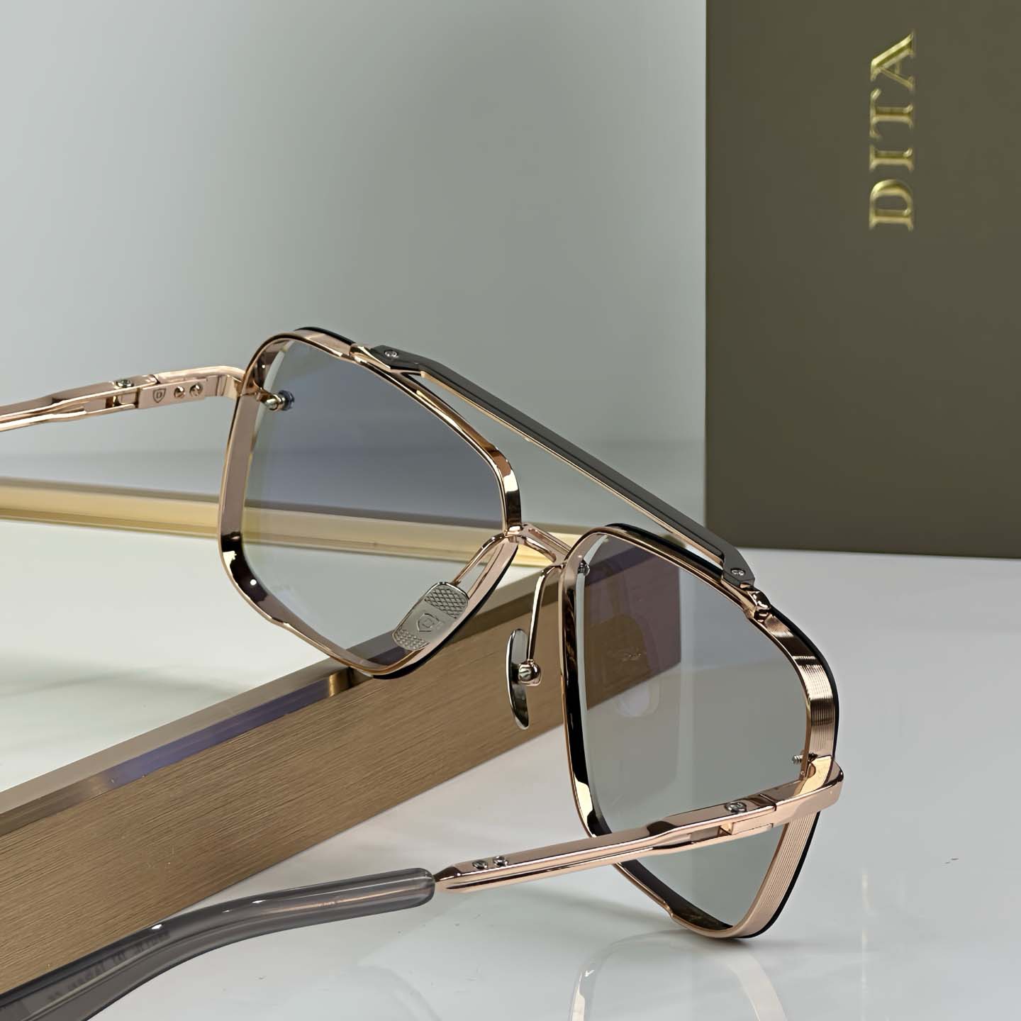 Dita Mach Six Sunglasses - EUR FASHION