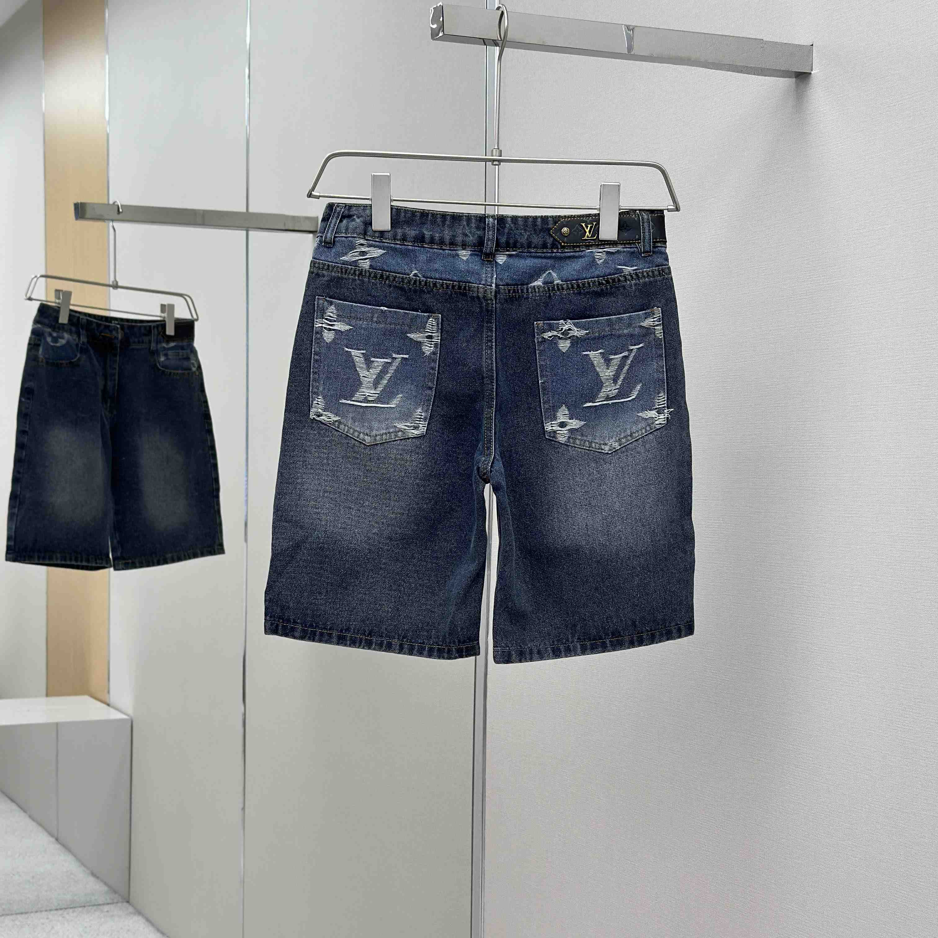  - EUR FASHION