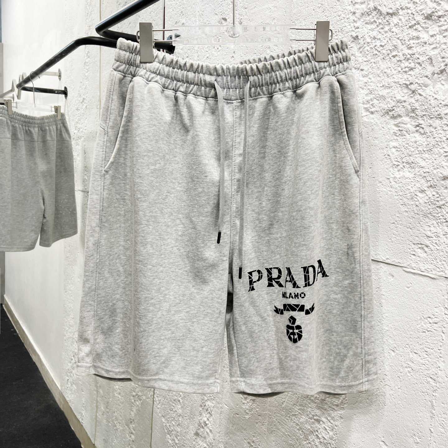 Prada Shorts    - EUR FASHION
