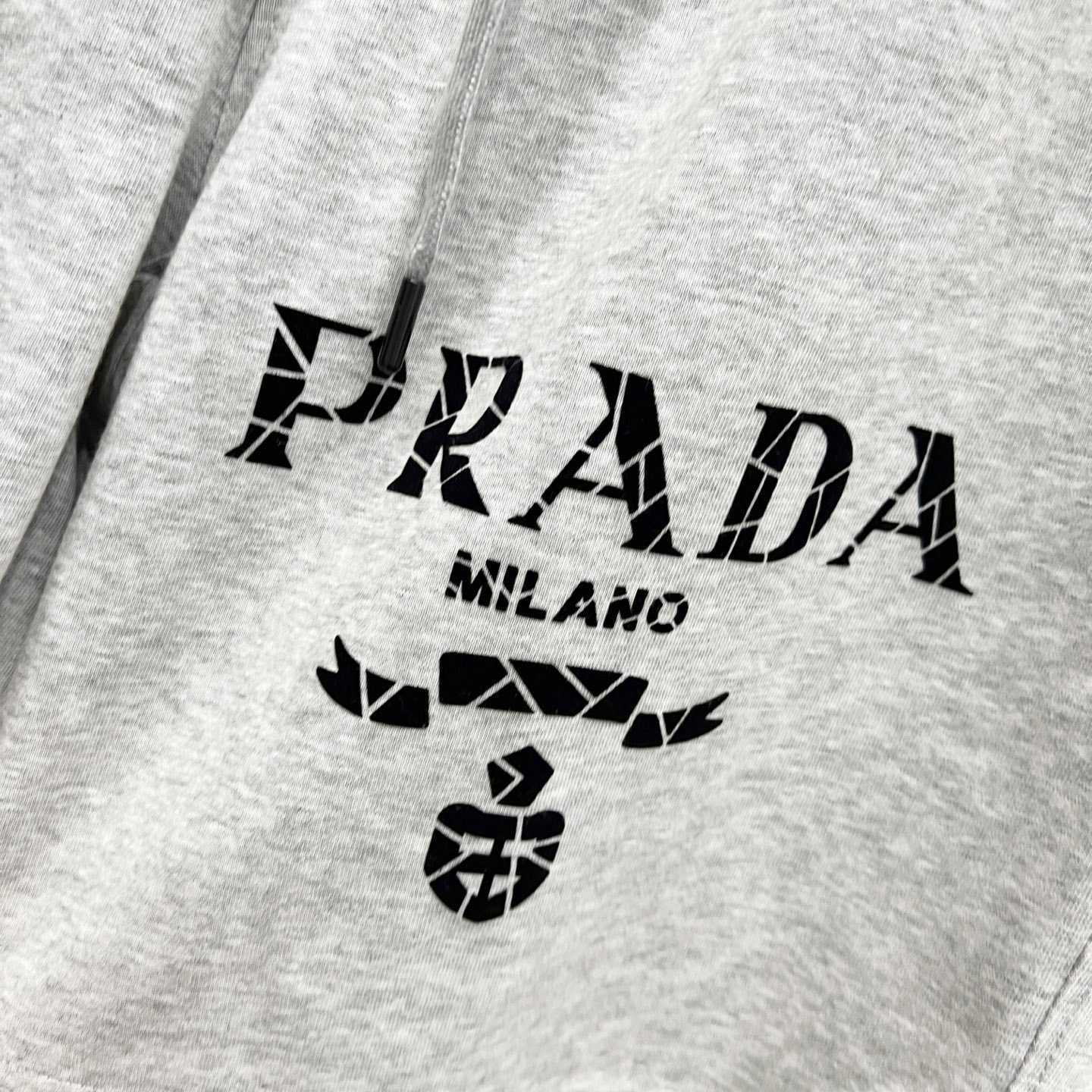 Prada Shorts    - EUR FASHION
