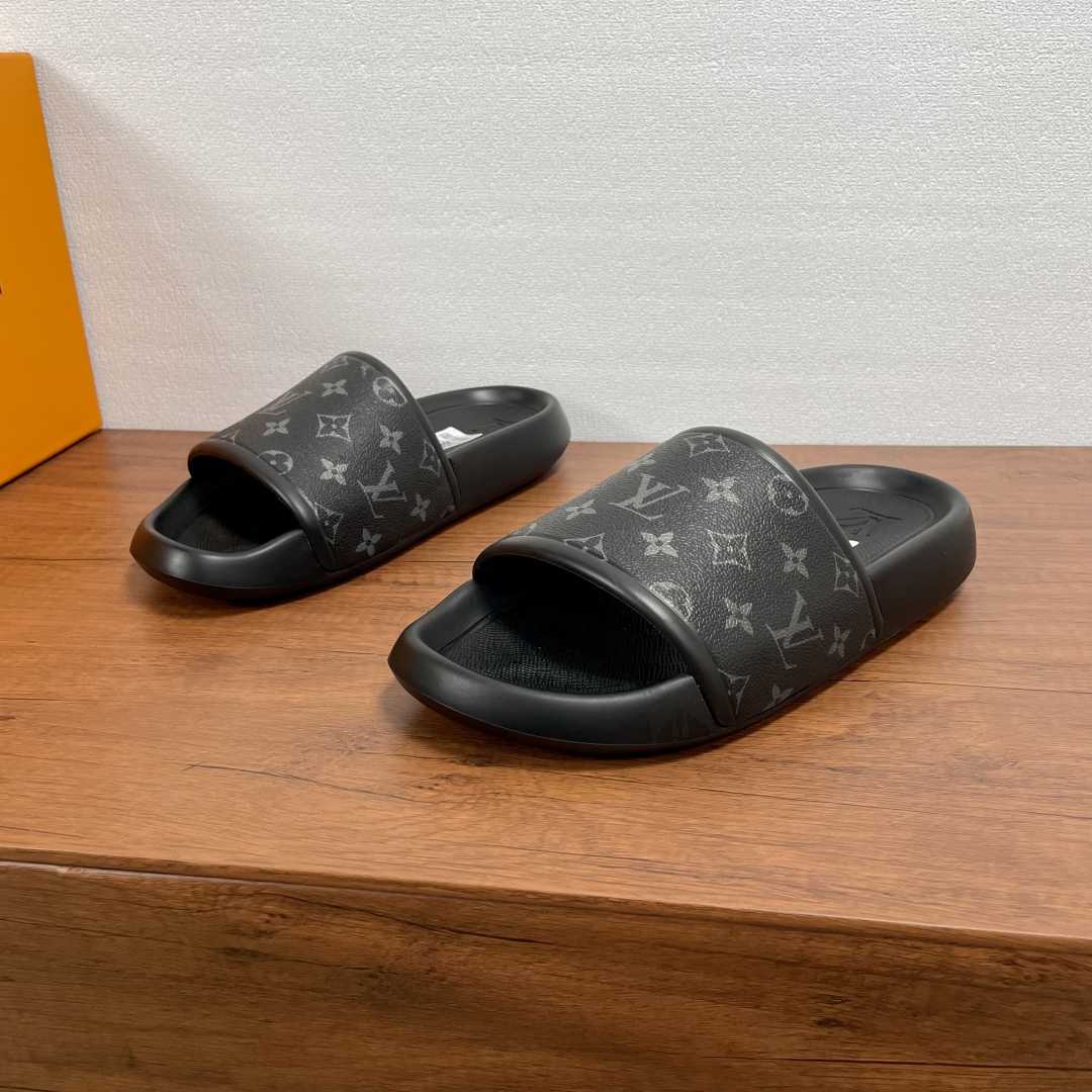Louis Vuitton Waterfront Mule   1AANNV - EUR FASHION