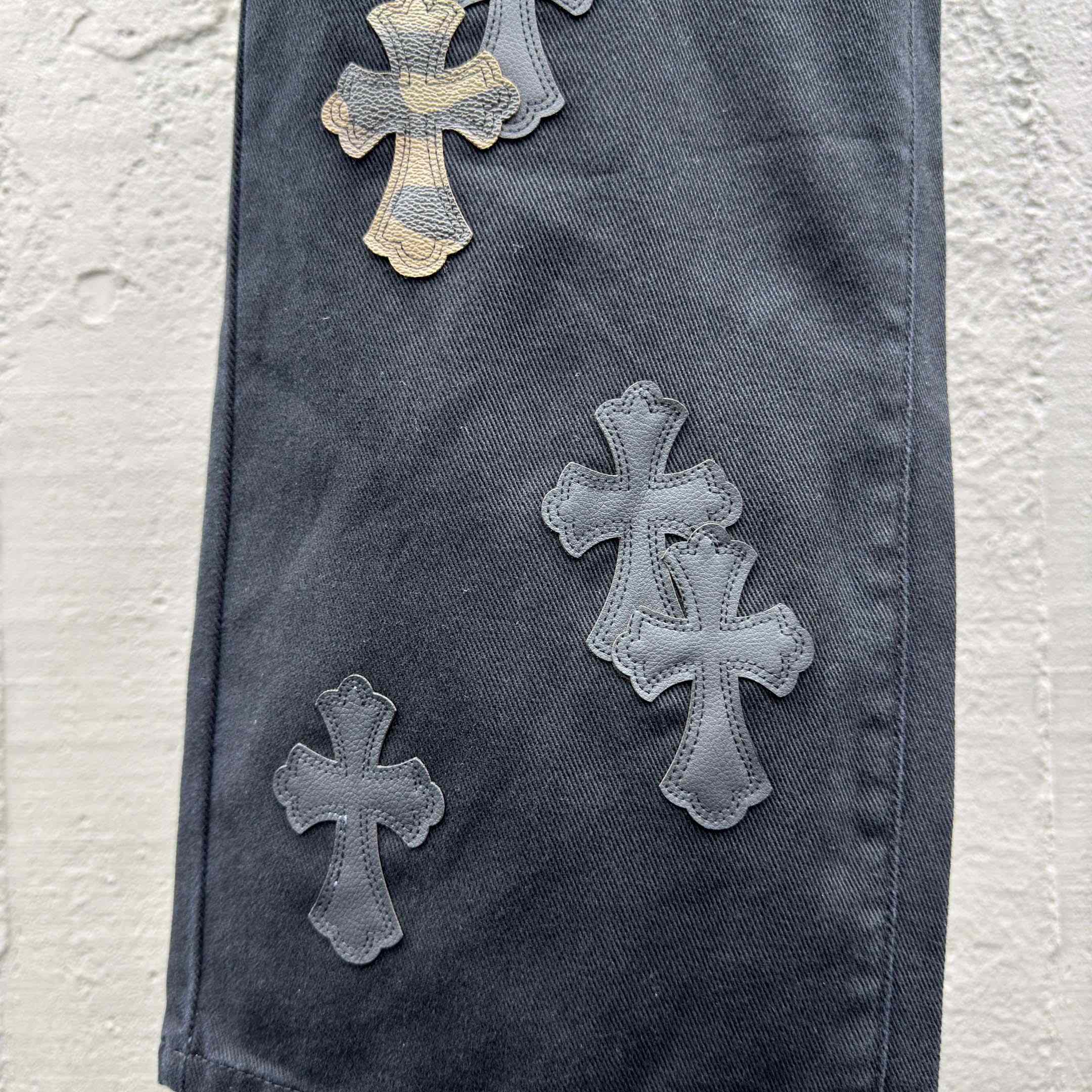 Chrome Hearts Jeans - EUR FASHION
