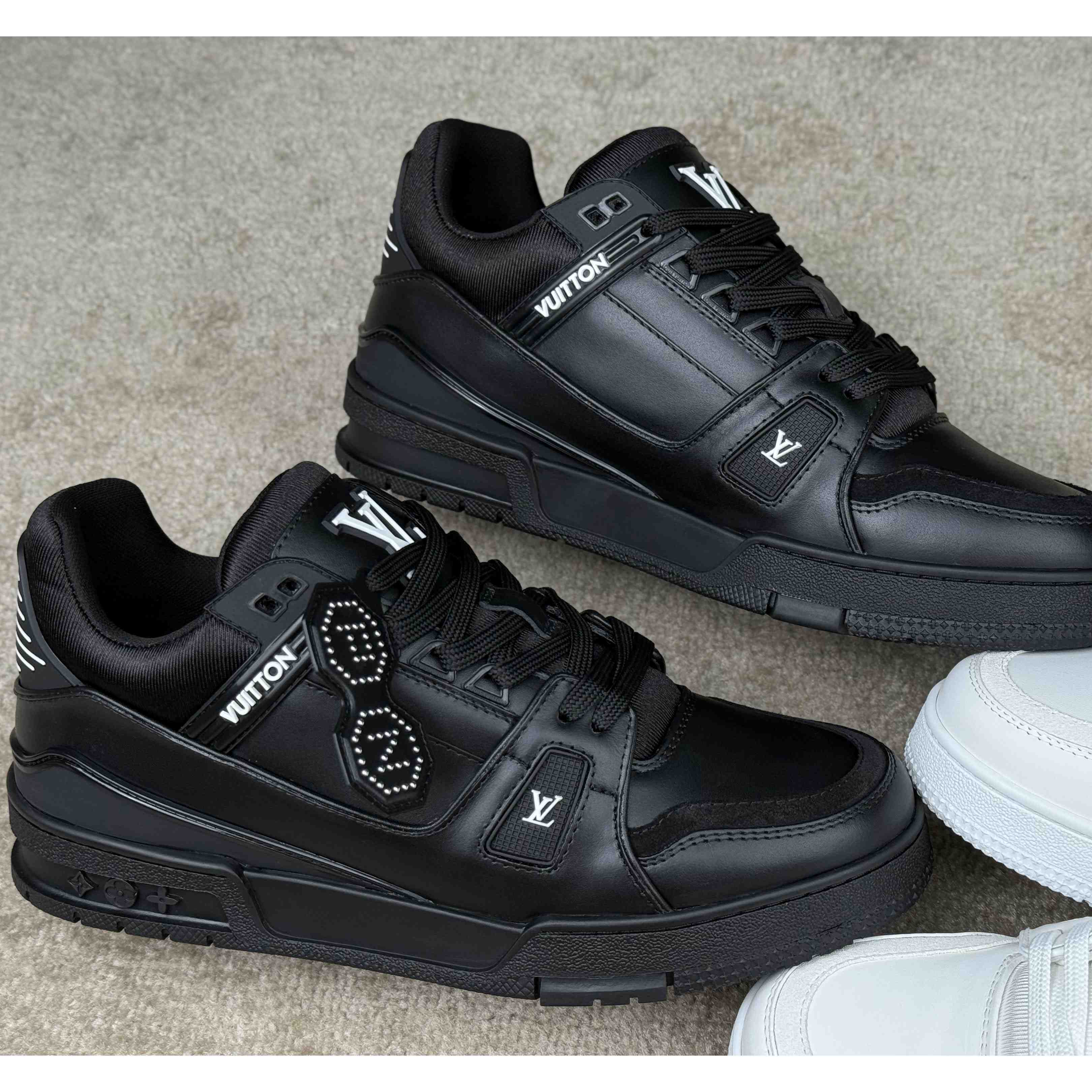 Louis Vuitton LV Trainer Sneaker   1AIKRX - EUR FASHION