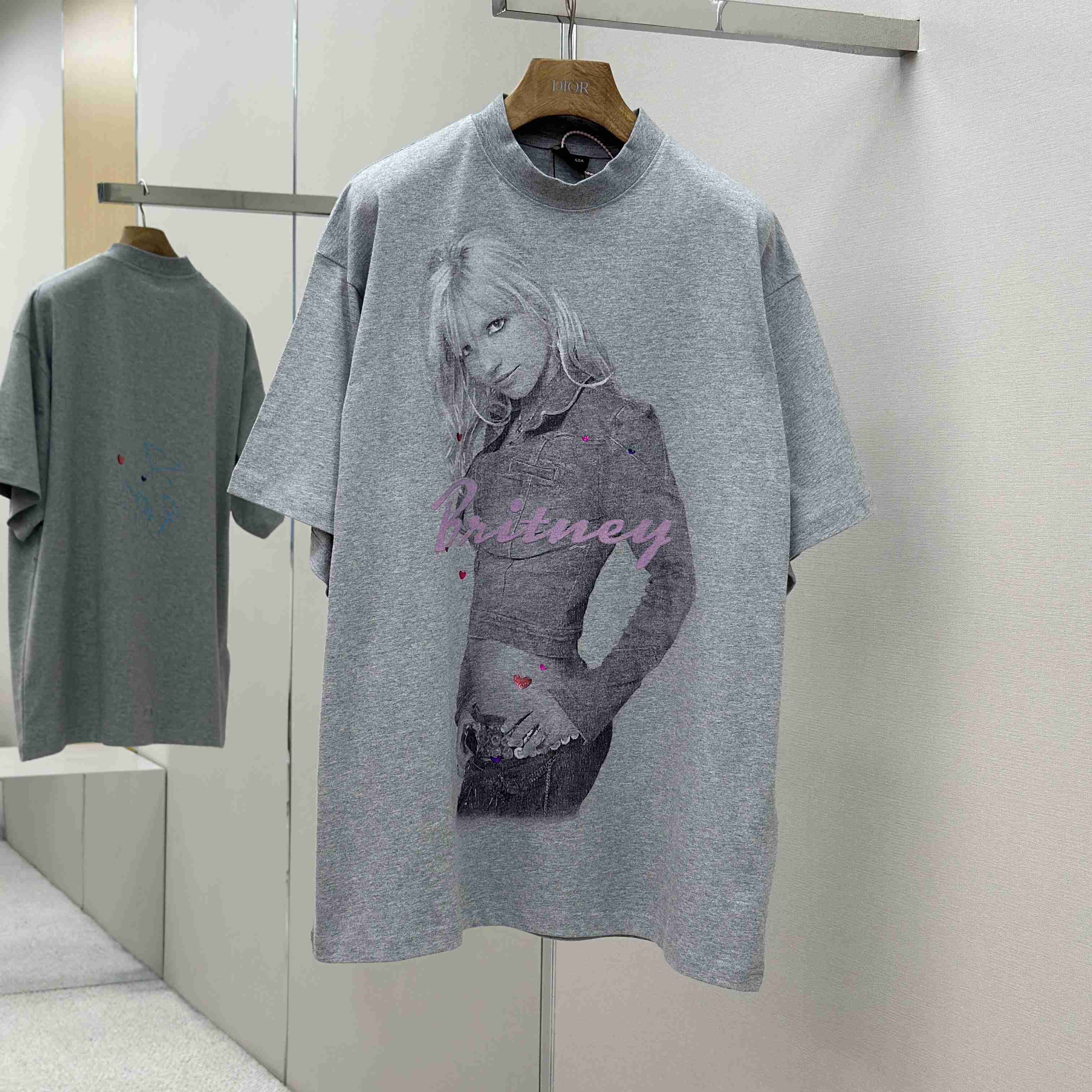  - EUR FASHION