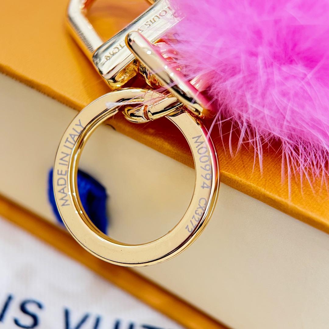 Louis Vuitton Vivienne Fur Key Holder   M01447 - EUR FASHION