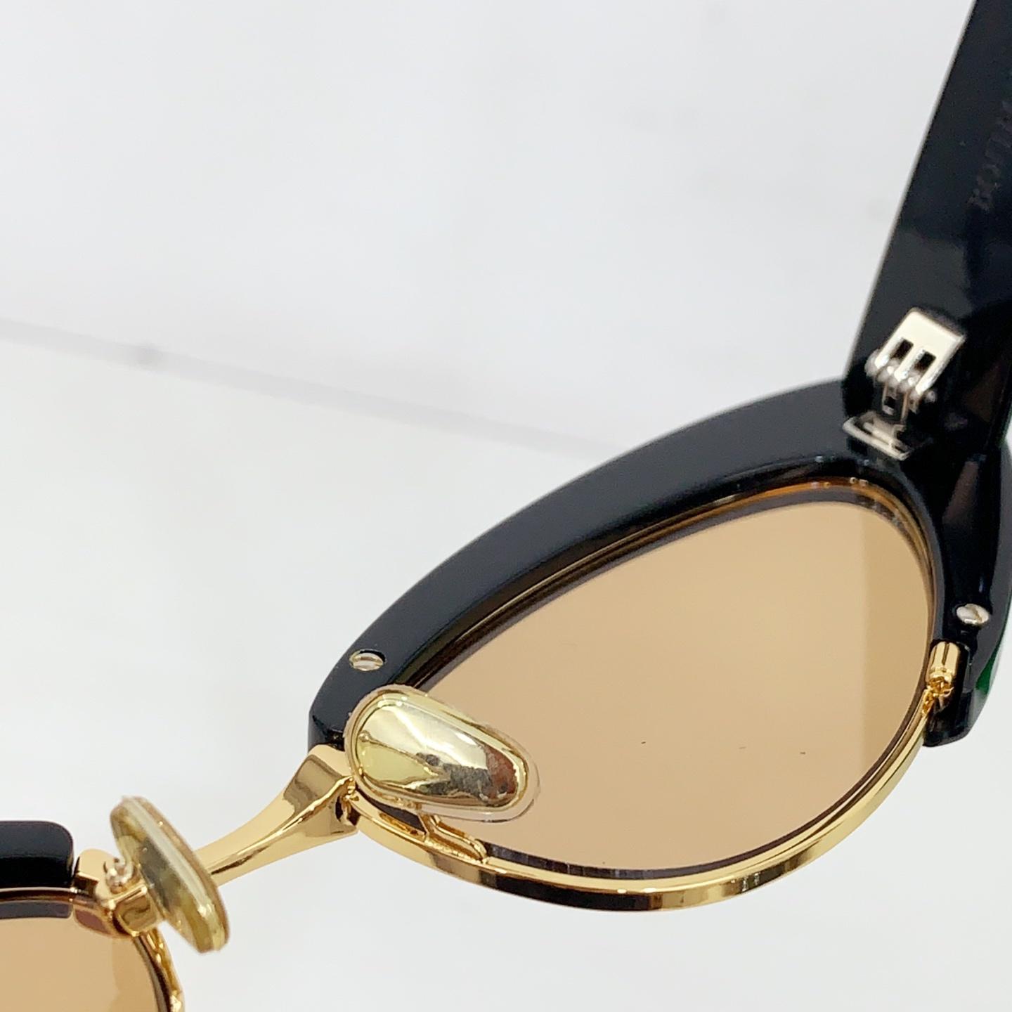 Bottega Veneta Angle Cat Eye Sunglasses    - EUR FASHION