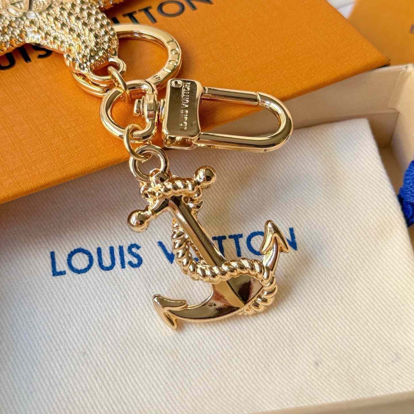 Louis Vuitton LV Starfish Key Holder and Bag Charm   M02622 - EUR FASHION