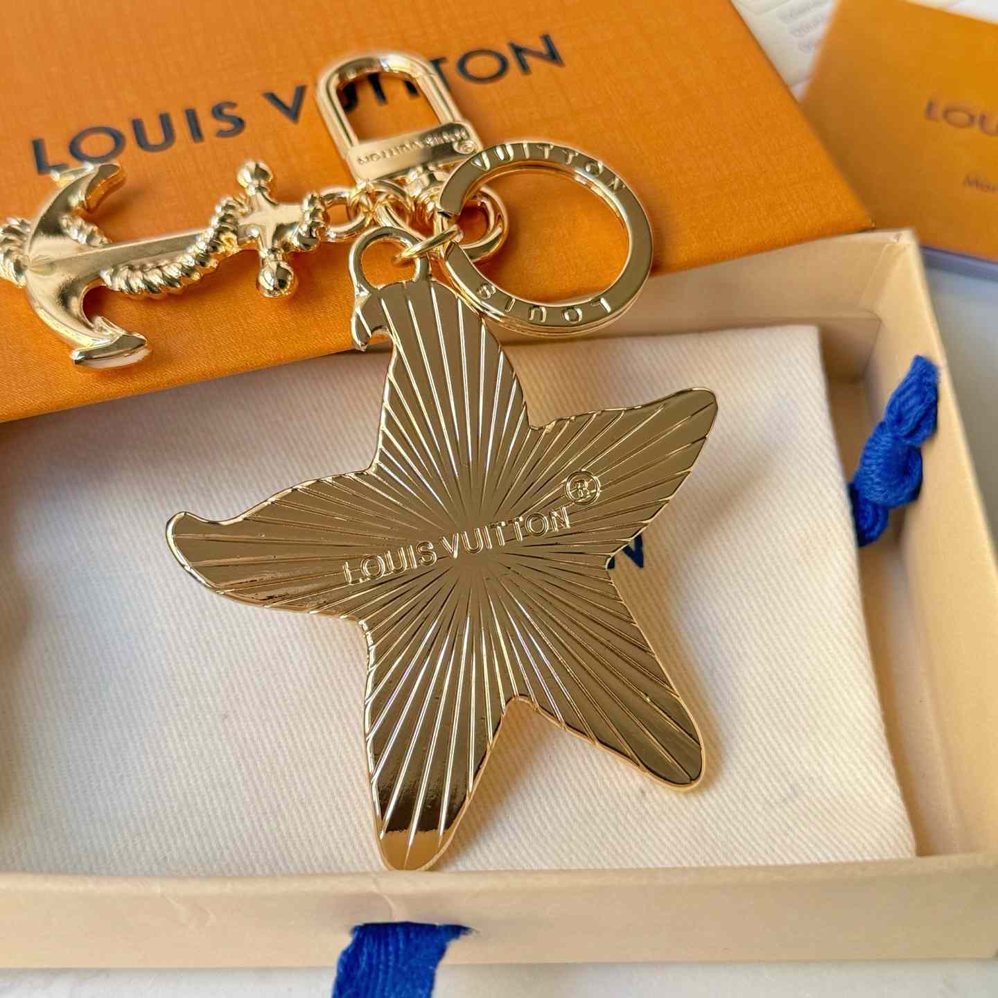 Louis Vuitton LV Starfish Key Holder and Bag Charm   M02622 - EUR FASHION