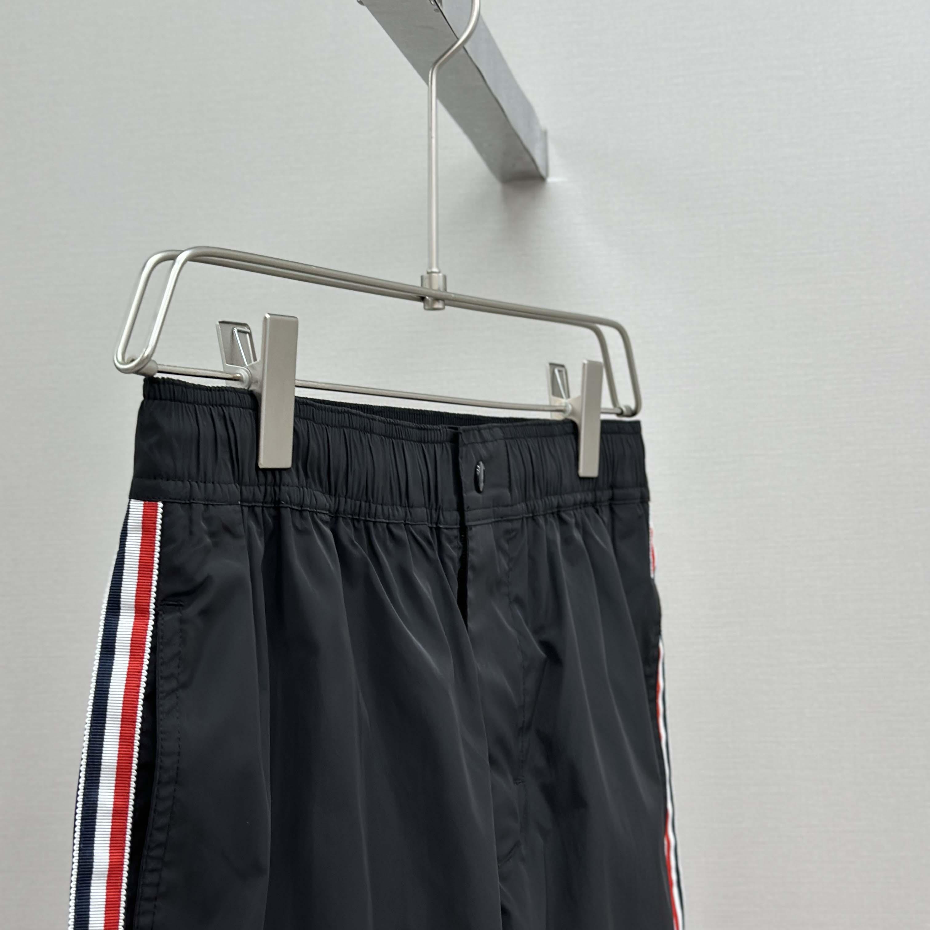 Moncler Black Tricolour-Trimmed Swim Shorts - EUR FASHION