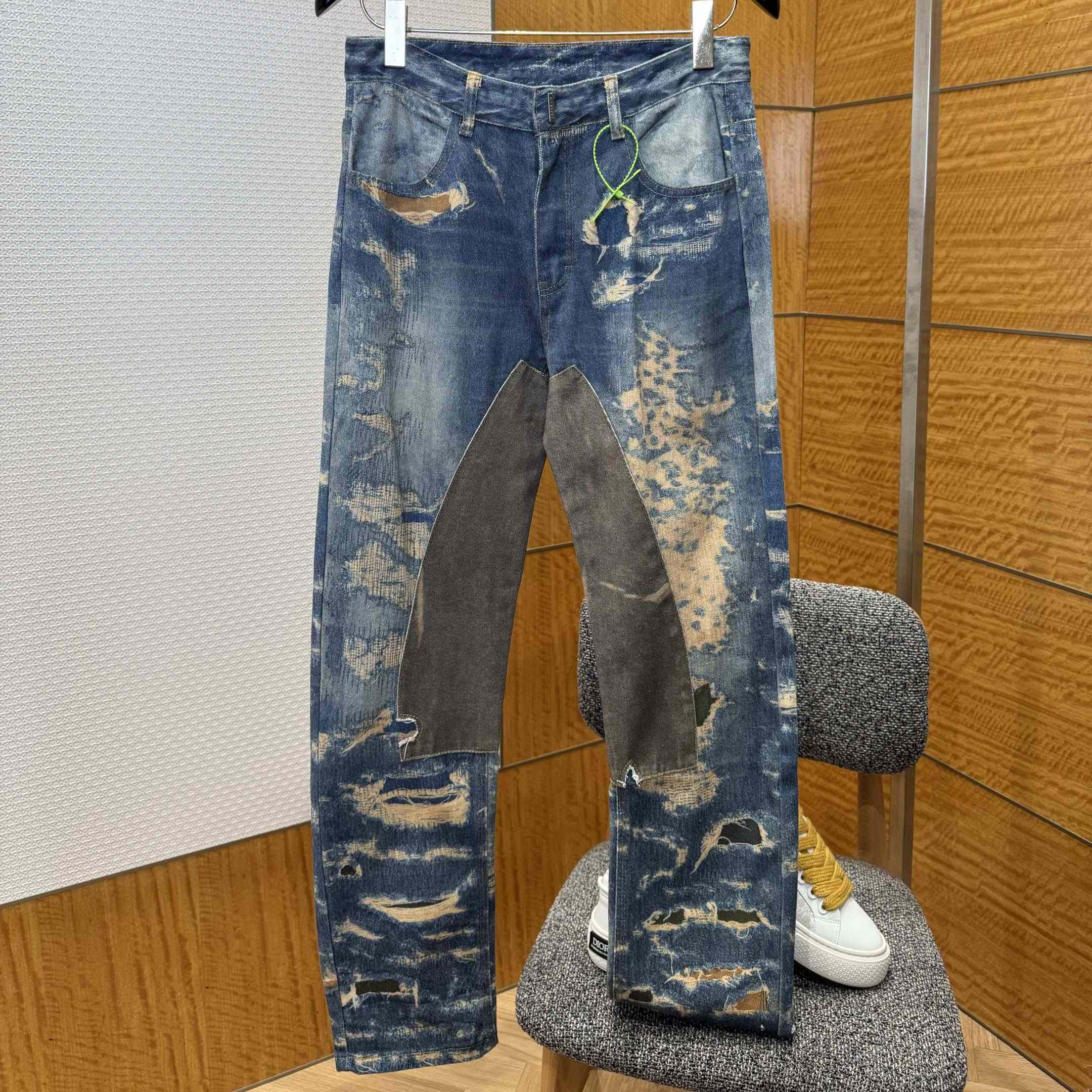  - EUR FASHION