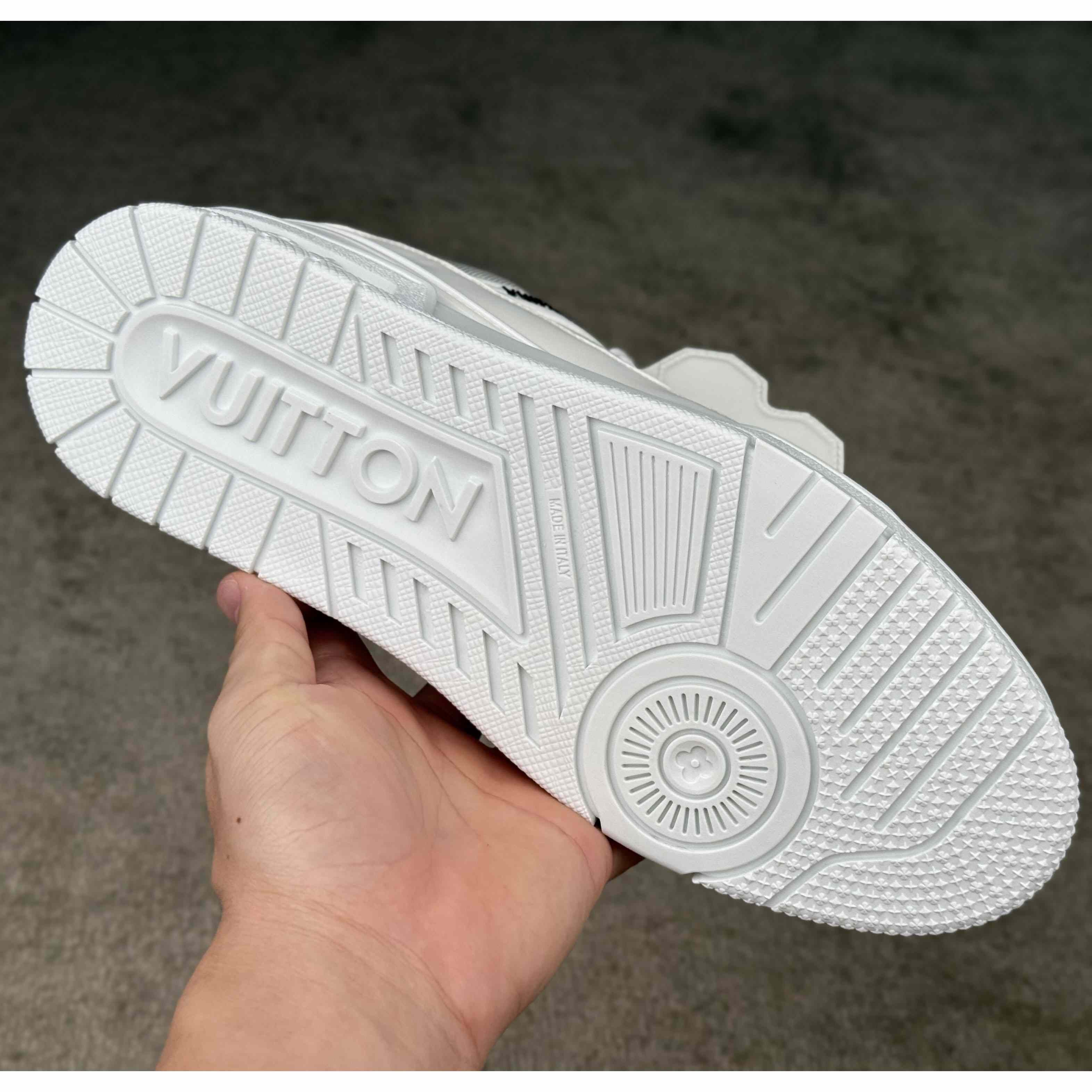 Louis Vuitton LV Trainer Sneaker   1AIKRA - EUR FASHION