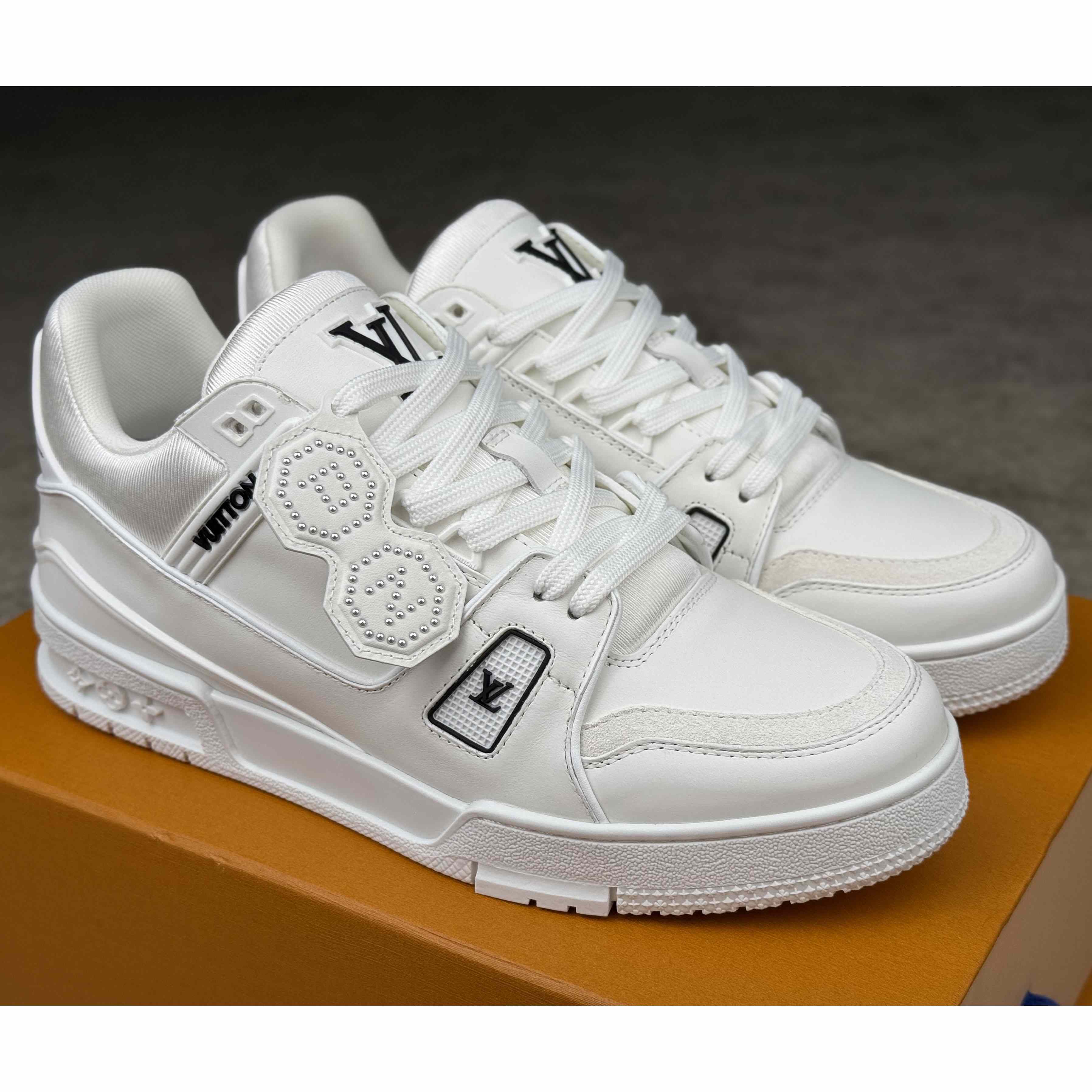 Louis Vuitton LV Trainer Sneaker   1AIKRA - EUR FASHION