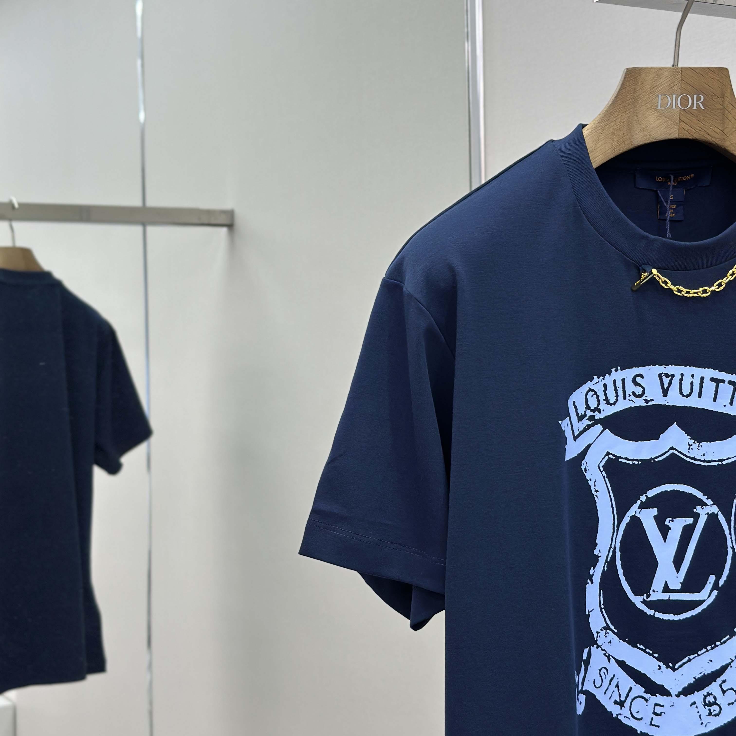 Louis Vuitton Signature Zipper Detail T-Shirt   1AI469 - EUR FASHION