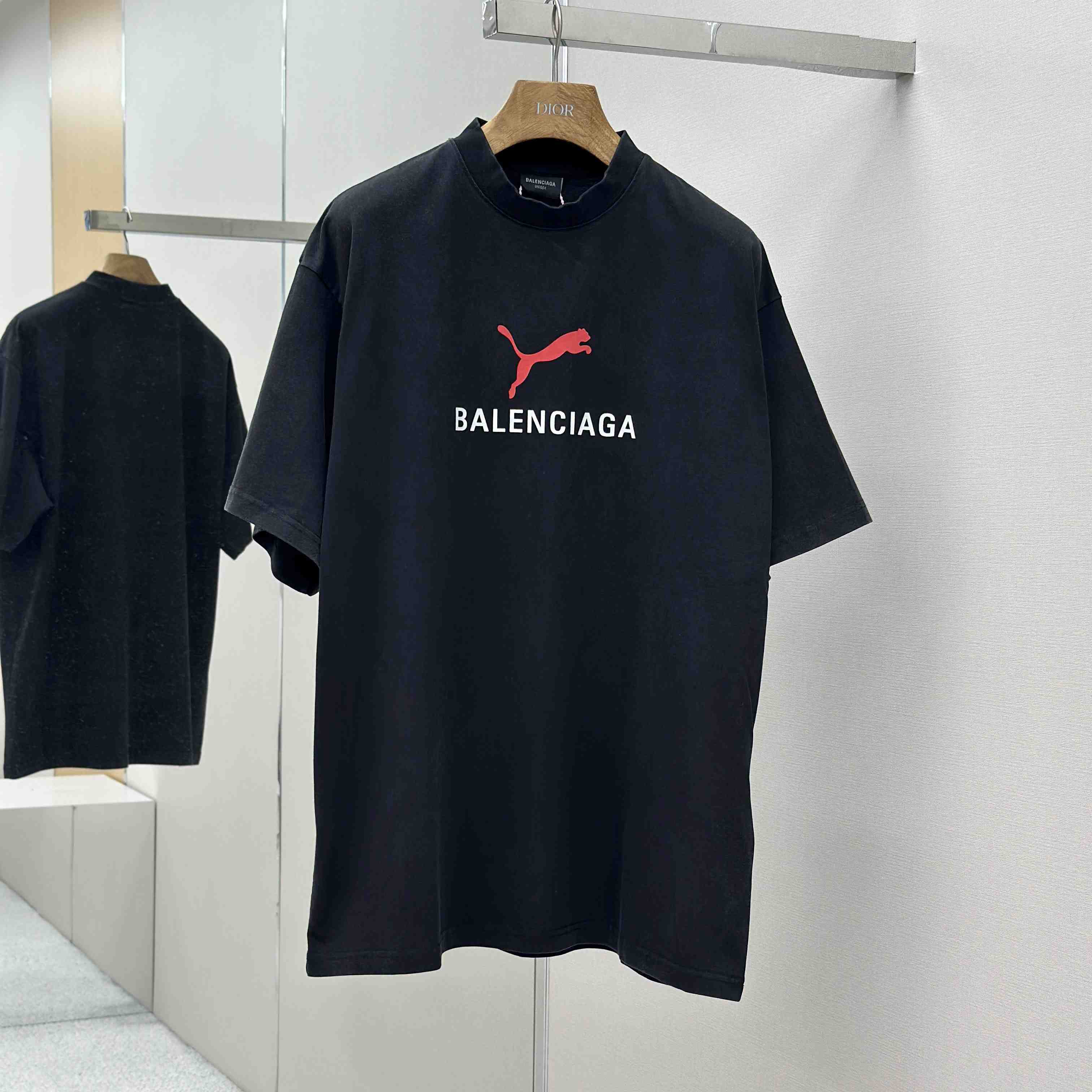 Balenciaga I PUMA Oversized T-Shirt in faded washed black dry jersey - EUR FASHION