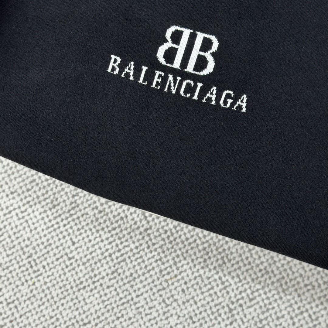 Balenciaga Crewneck Sweater In Black And White Wool Knit - EUR FASHION