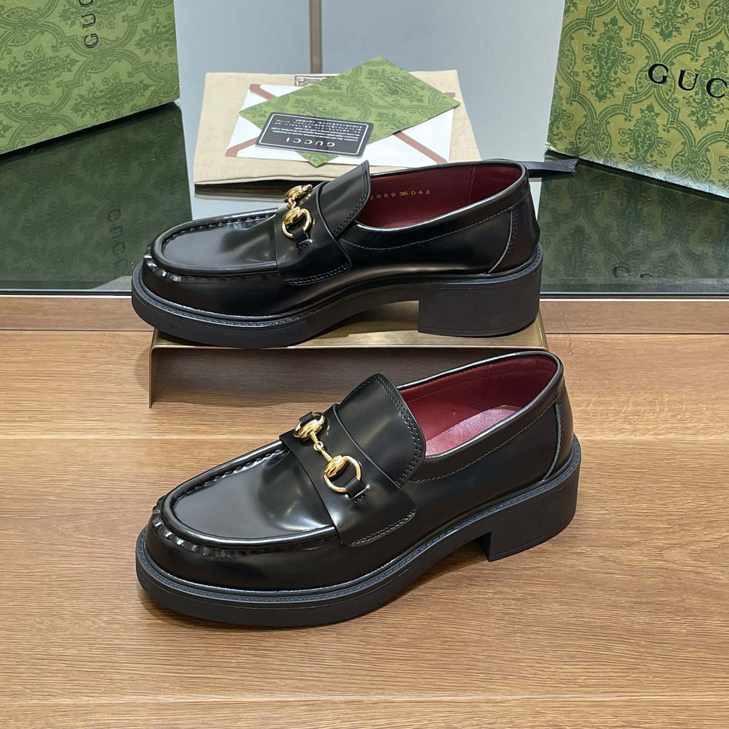 Gucci Women's loafer with Horsebit - EUR FASHION