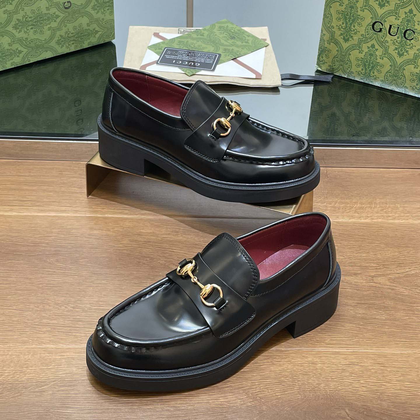 Gucci Women's loafer with Horsebit - EUR FASHION